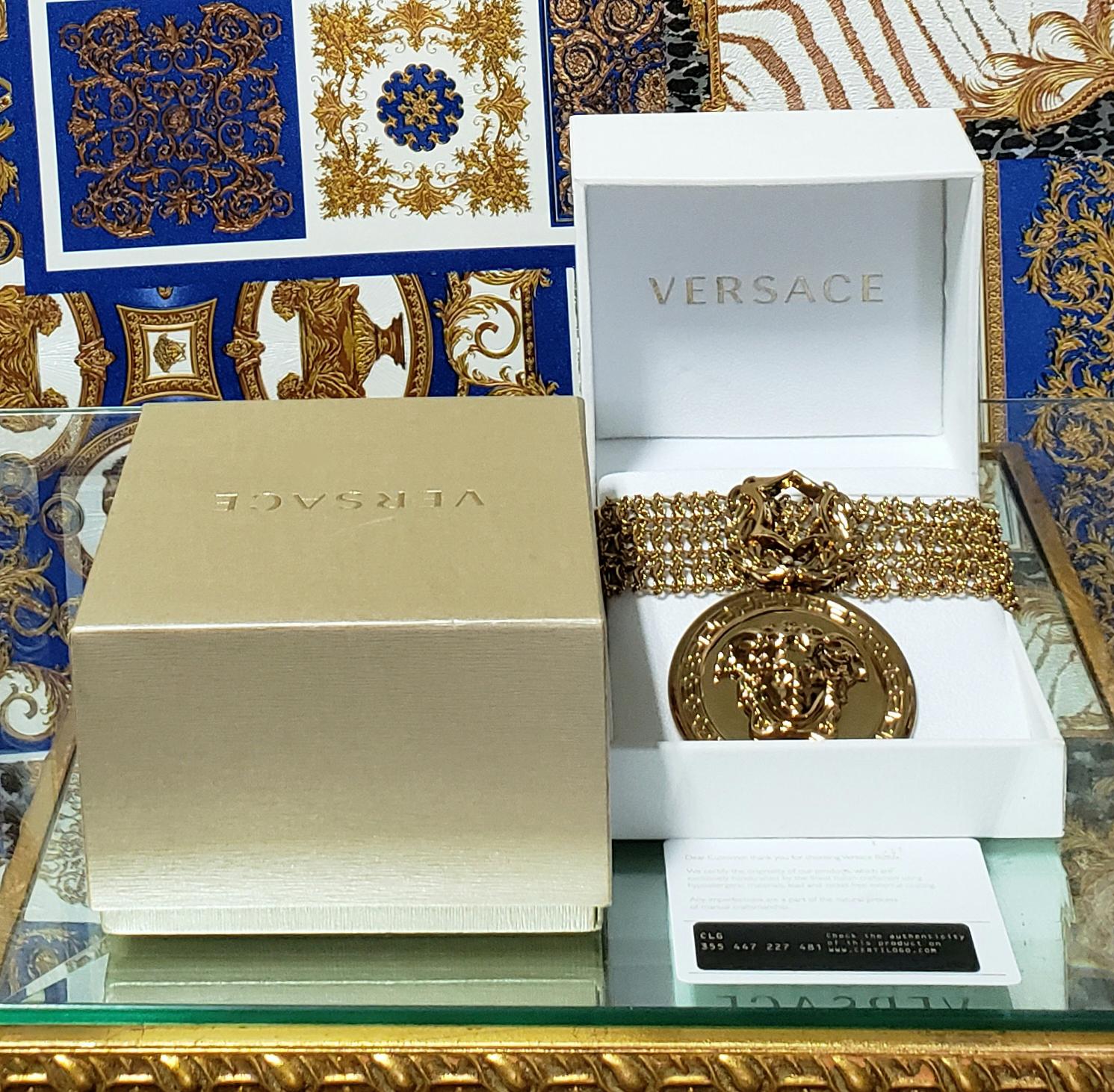 Women's or Men's F/W 2014 LOOK # 20 EVERYWHERE ICONIC VERSACE GOLD lated CHAIN MEDUSA BRACELET