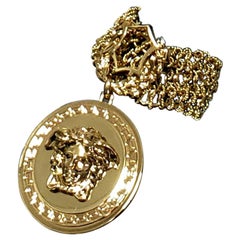 F/W 2014 LOOK # 20 EVERYWHERE ICONIC VERSACE GOLD plated CHAIN MEDUSA BRACELET