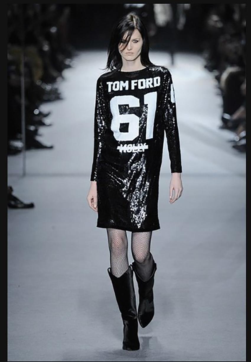 TOM FORD

The dress was designed as a tribute to Jay-Z and worn by Beyonce while on tour as a homage to Tom Ford. 

ARCHIVE PIECE FROM TOM FORD FW14 MAIN COLLECTION
LONG SLEEVE COCKTAIL MINI DRESS
CREW NECK
ELASTICATED WAIST
ZIPPED CUFFS
VELVET
