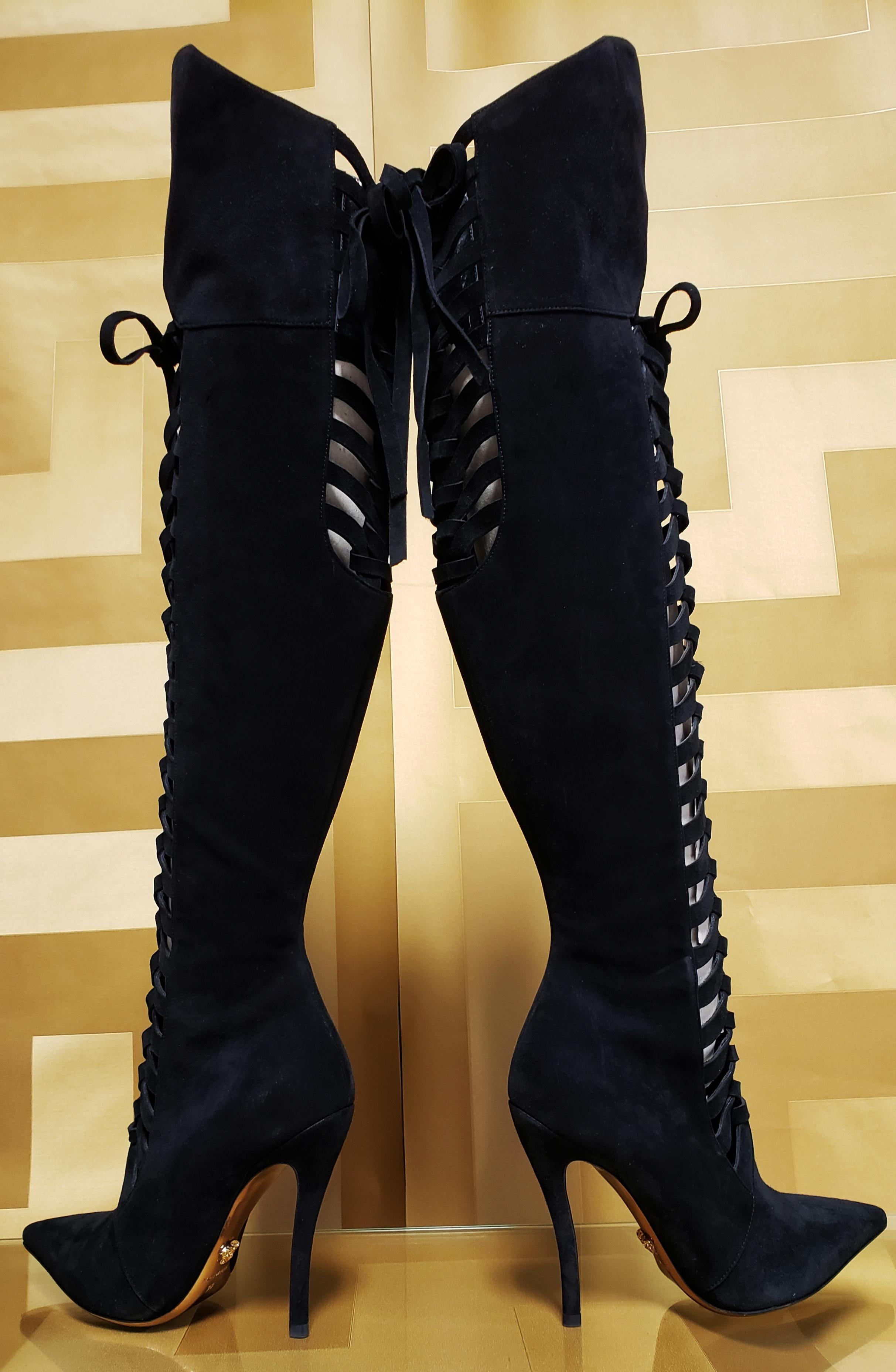 F/W 2014 Look # 27 NEW VERSACE BLACK SUEDE OVER THE KNEE BOOTS 38 - 8 For Sale 7