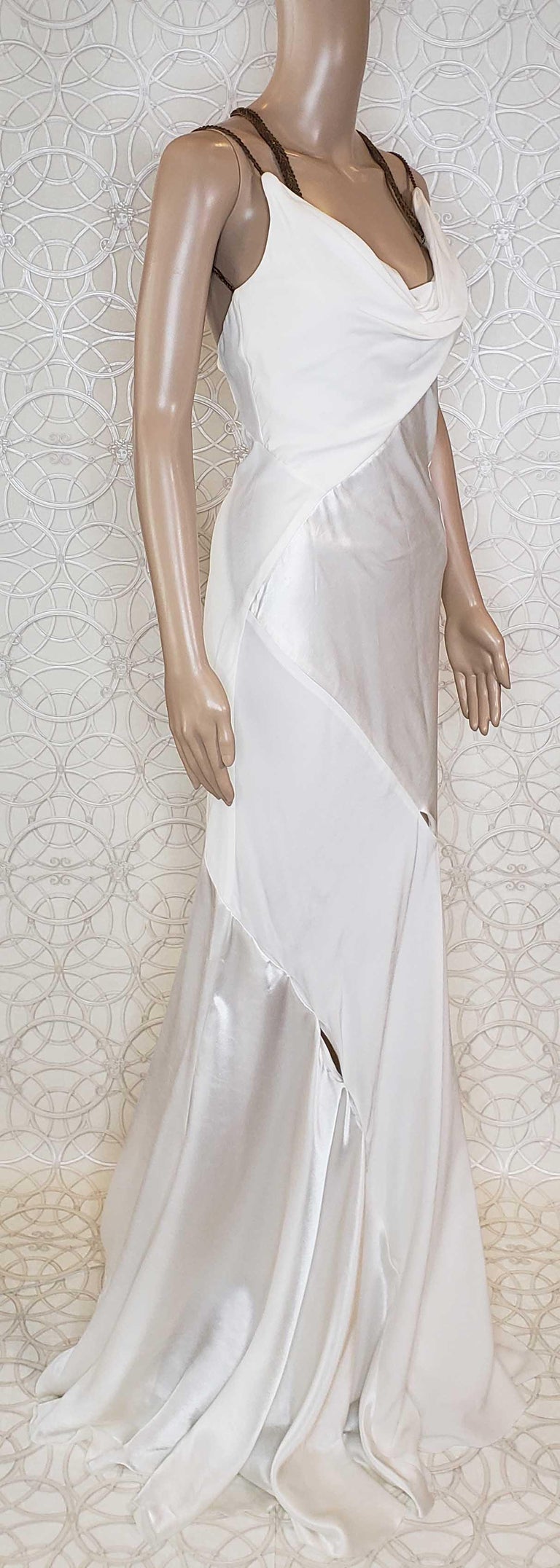 F/W 2014 Look 51 NEW VERSACE WHITE GOWN DRESS as seen on Heidi 38 2 For Sale at 1stDibs