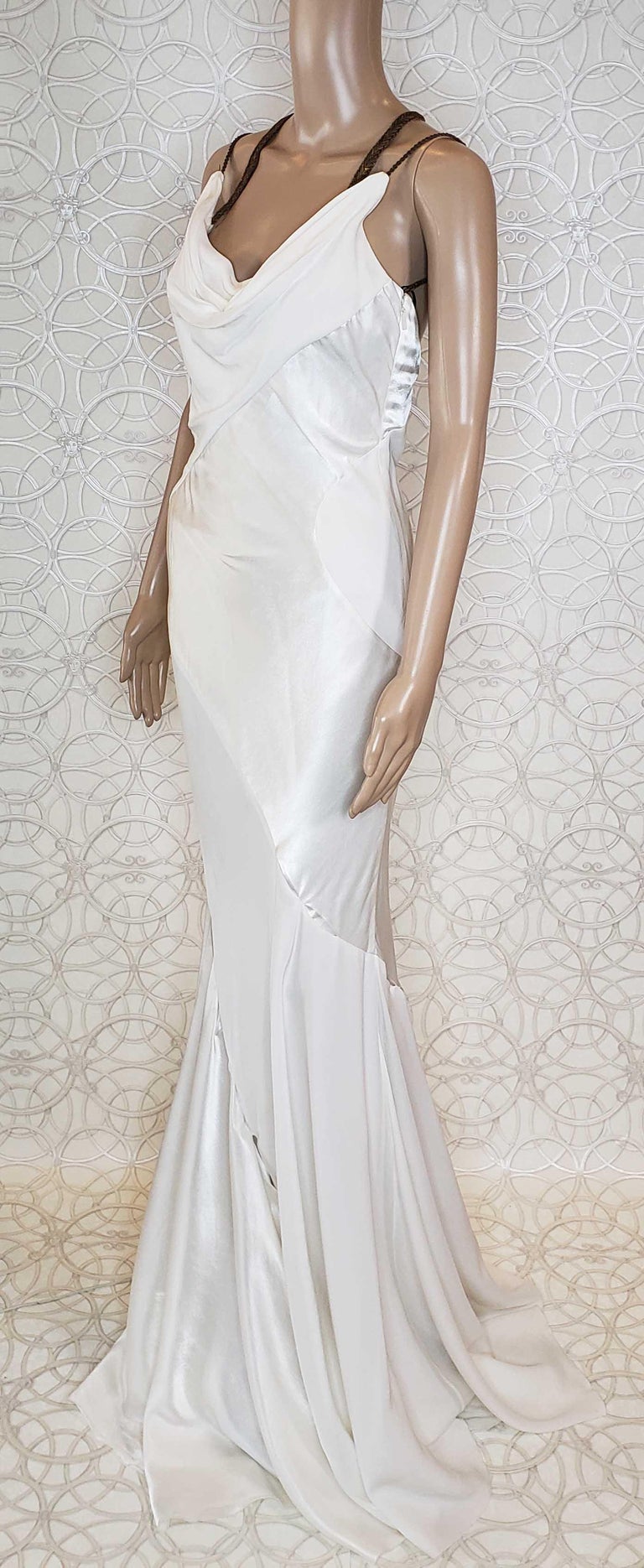 F/W 2014 Look 51 NEW VERSACE WHITE GOWN DRESS as seen on Heidi 38 2 For Sale at 1stDibs
