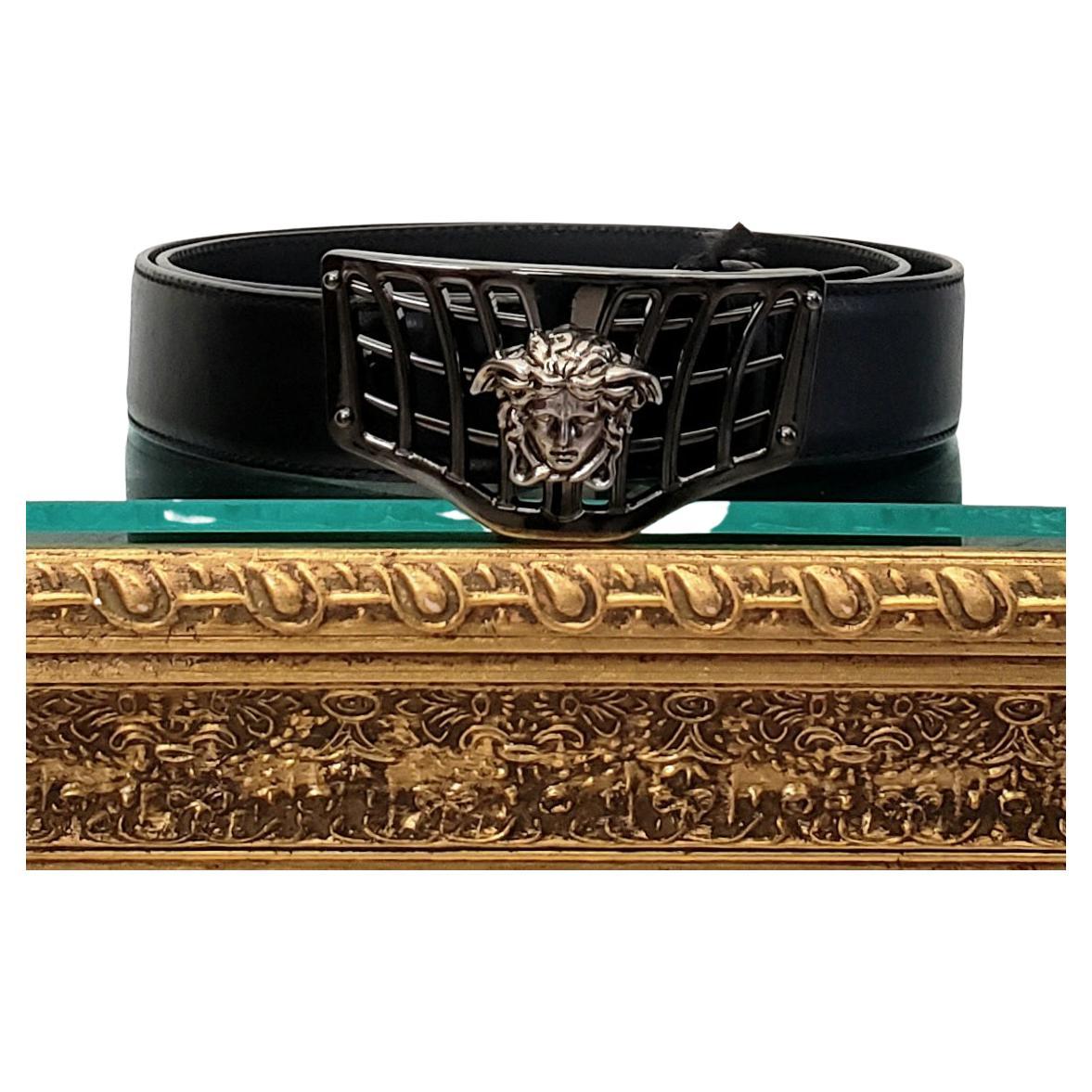 F/W 2014 VERSACE BLACK LEATHER MEN
S BELT with PLATINUM COVER BUCKLE 100/40