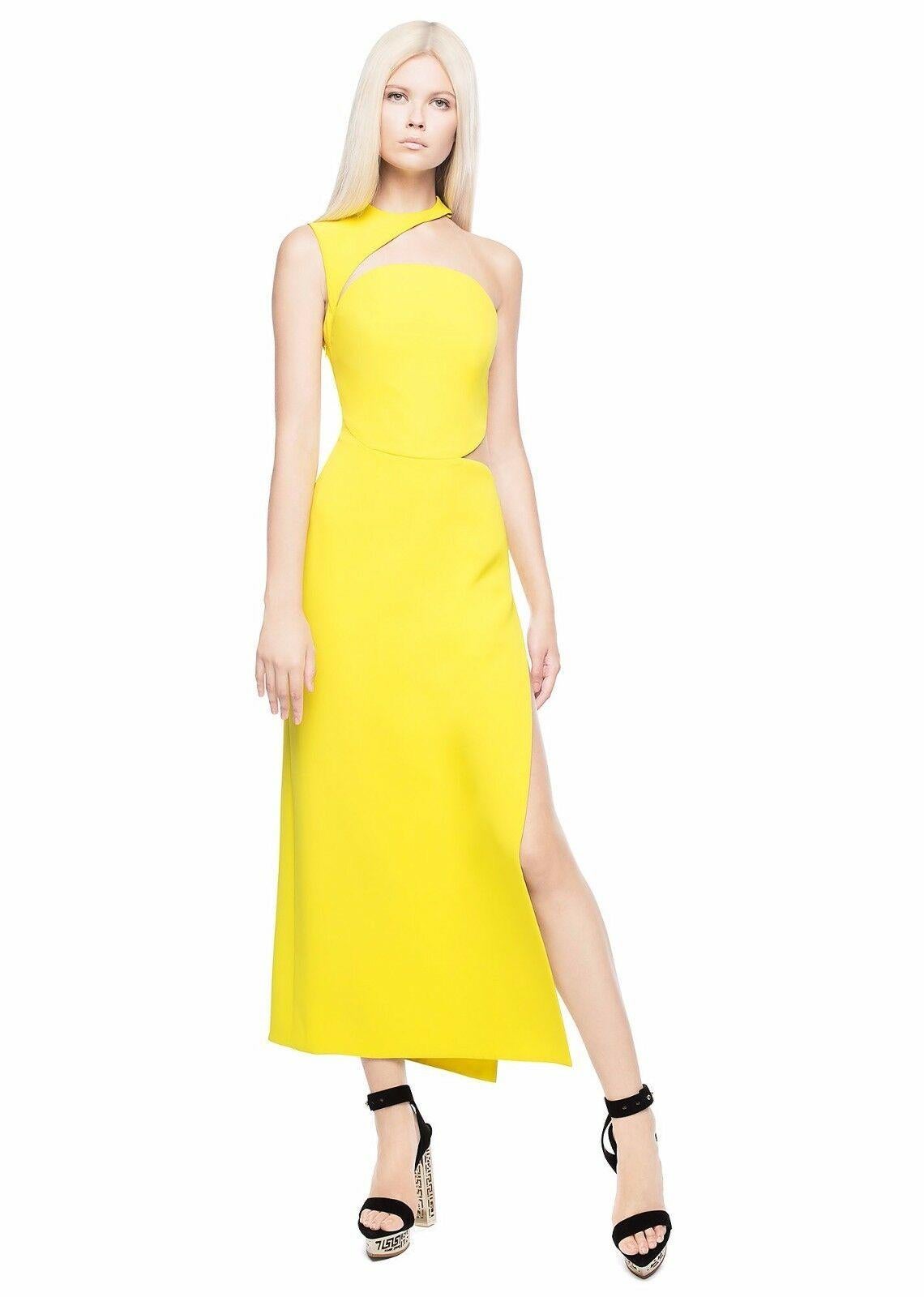 F/W 2015 L#44 VERSACE Yellow CUTOUT SILK LONG DRESS 40 In New Condition In Montgomery, TX