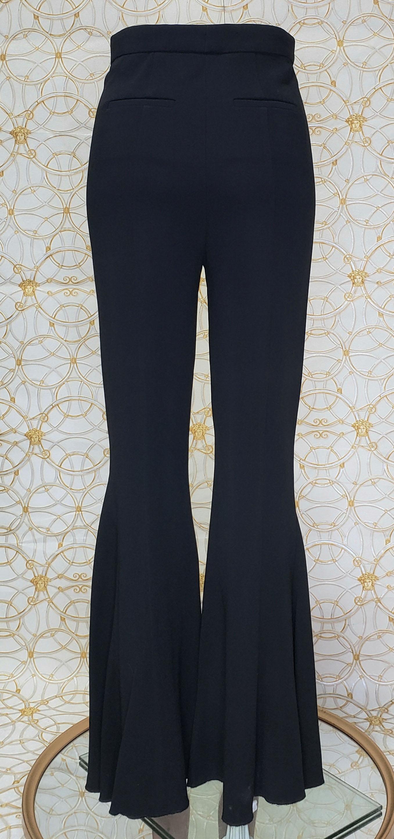 Black F/W 2015 Look # 13 VERSACE BLACK FLARED PANTS size 38 - 4 For Sale