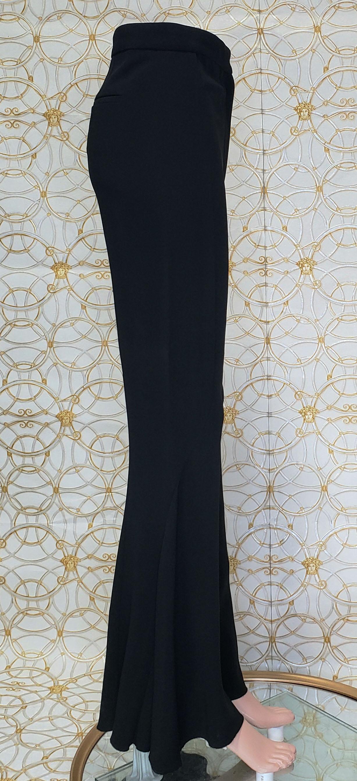 Women's F/W 2015 Look # 13 VERSACE BLACK FLARED PANTS size 38 - 4 For Sale
