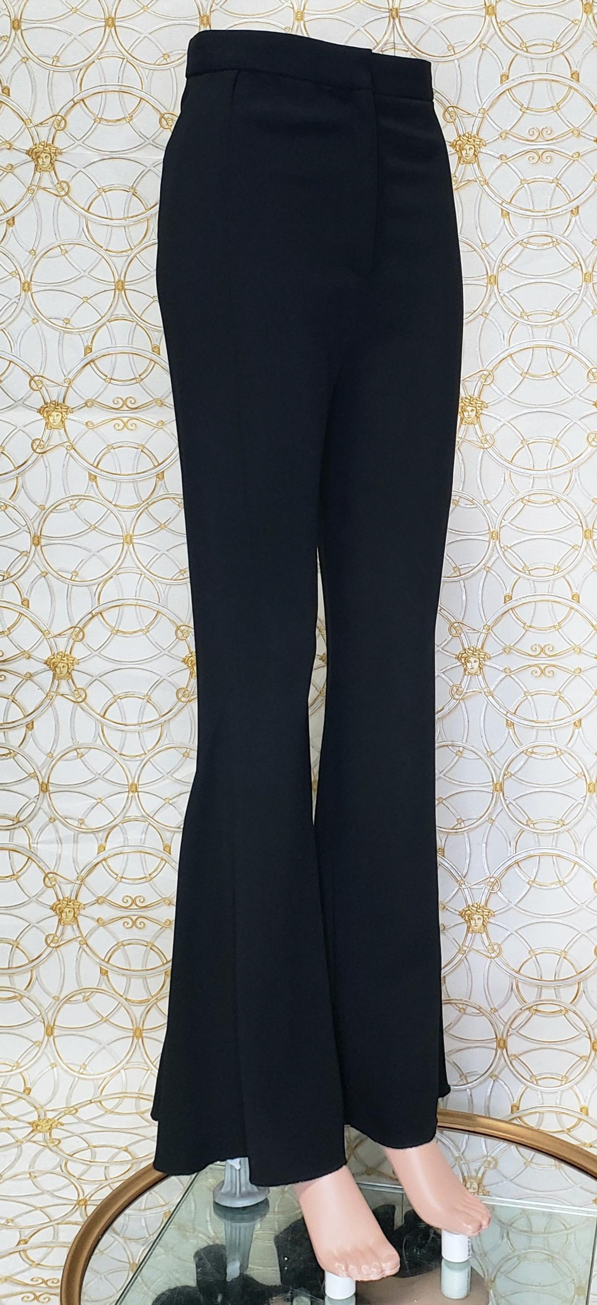 F/W 2015 Look # 13 VERSACE BLACK FLARED PANTS size 38 - 4 For Sale 1