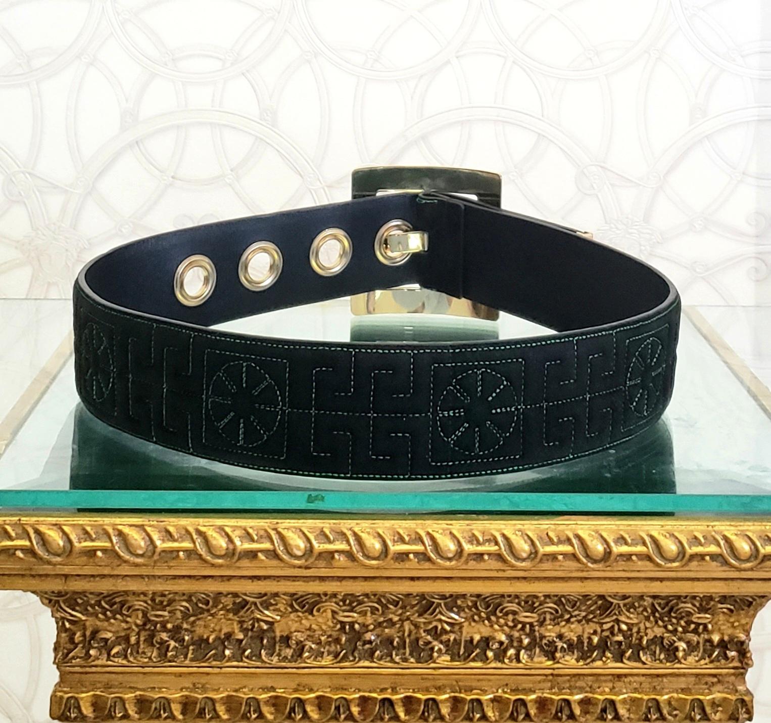 Brown F/W 2015 Look #17 VERSACE BLACK and GREEN SUEDE BELT w/GOLD TONE BUCKLE 70/28 For Sale