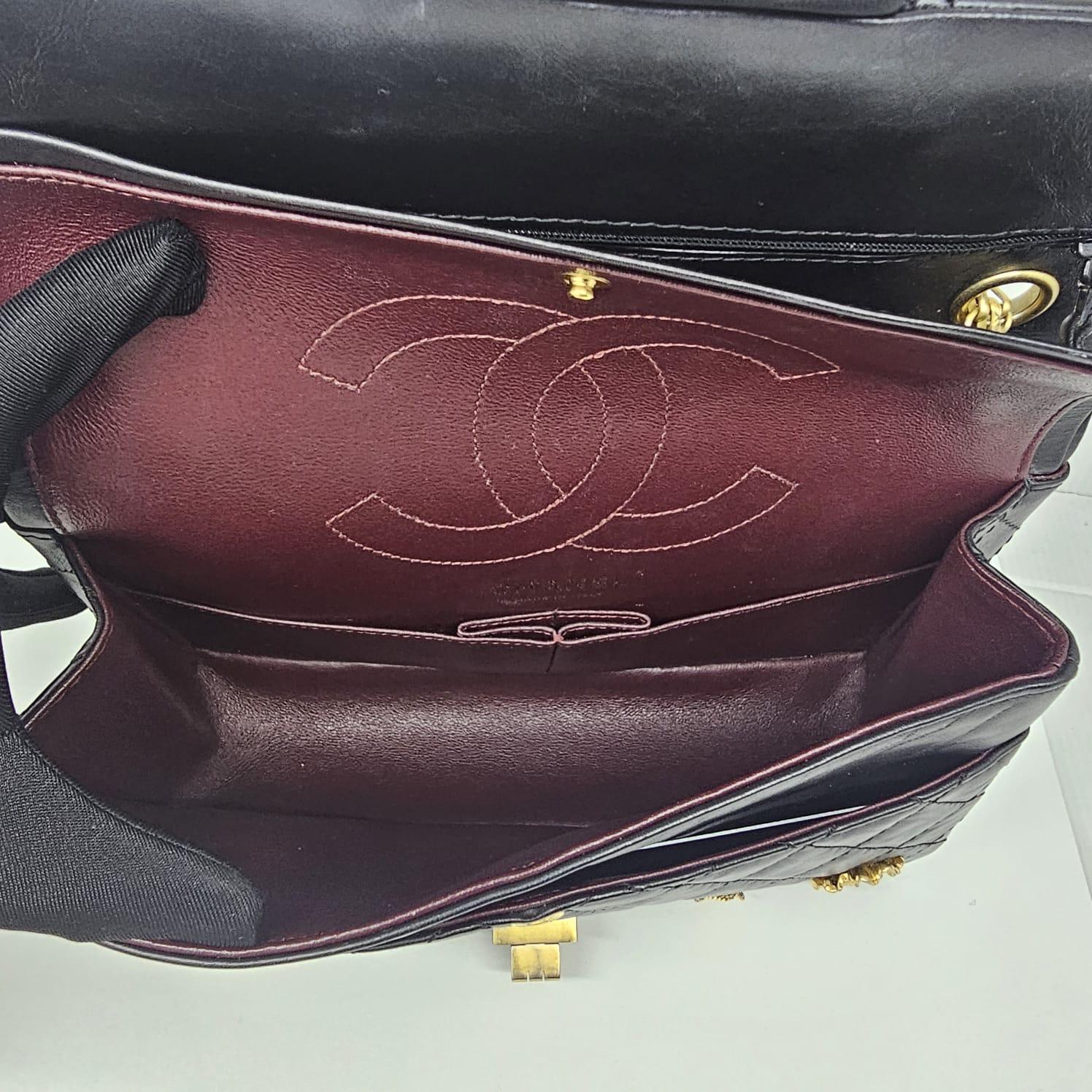 F/W 2018 Chanel Schwarz Gesteppte Lucky Charms Reissue Umhängetasche im Angebot 1