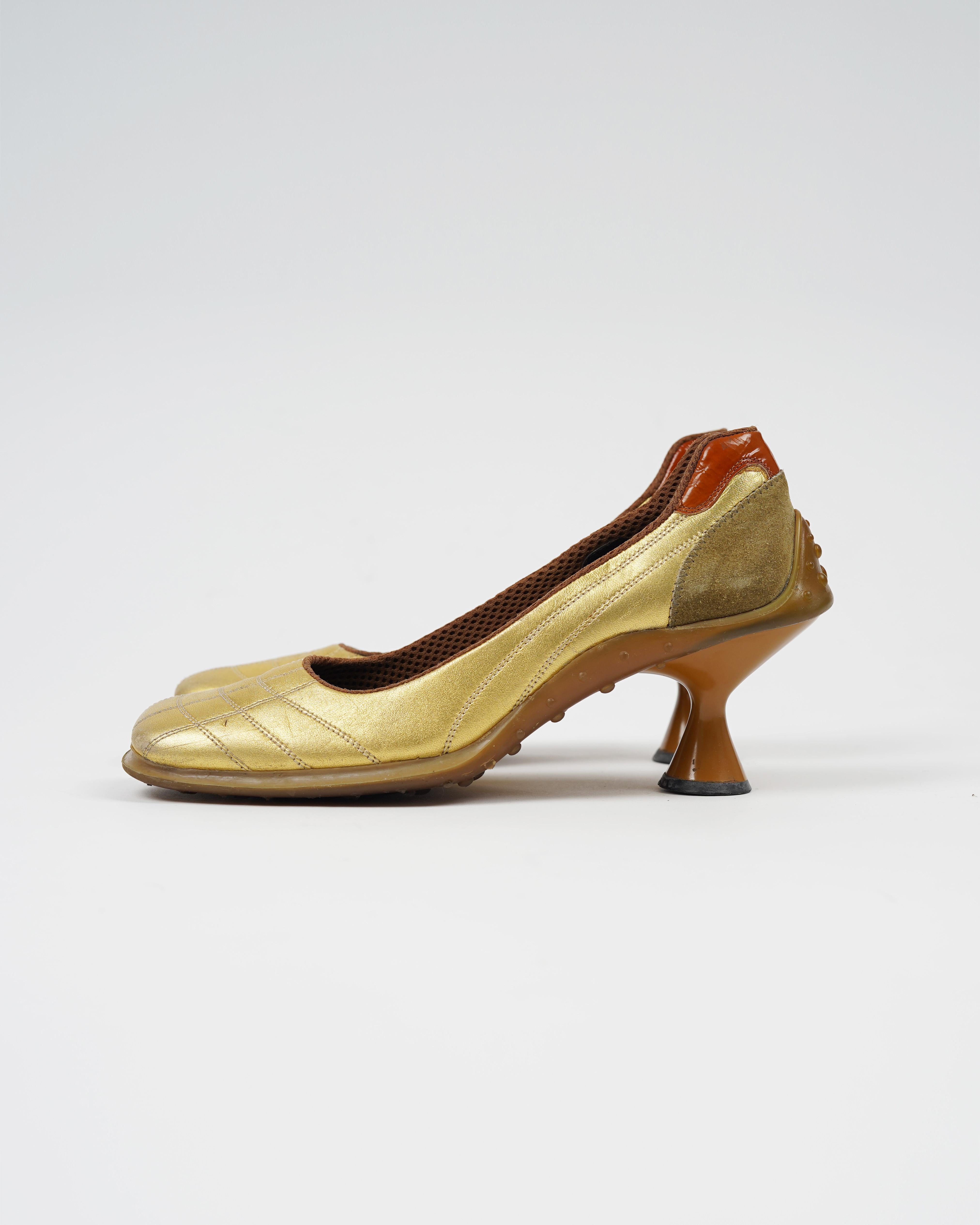 F/W 99 Miu Miu Runway Escarpins à semelle bulle or métallisé État moyen - En vente à Berlin, DE