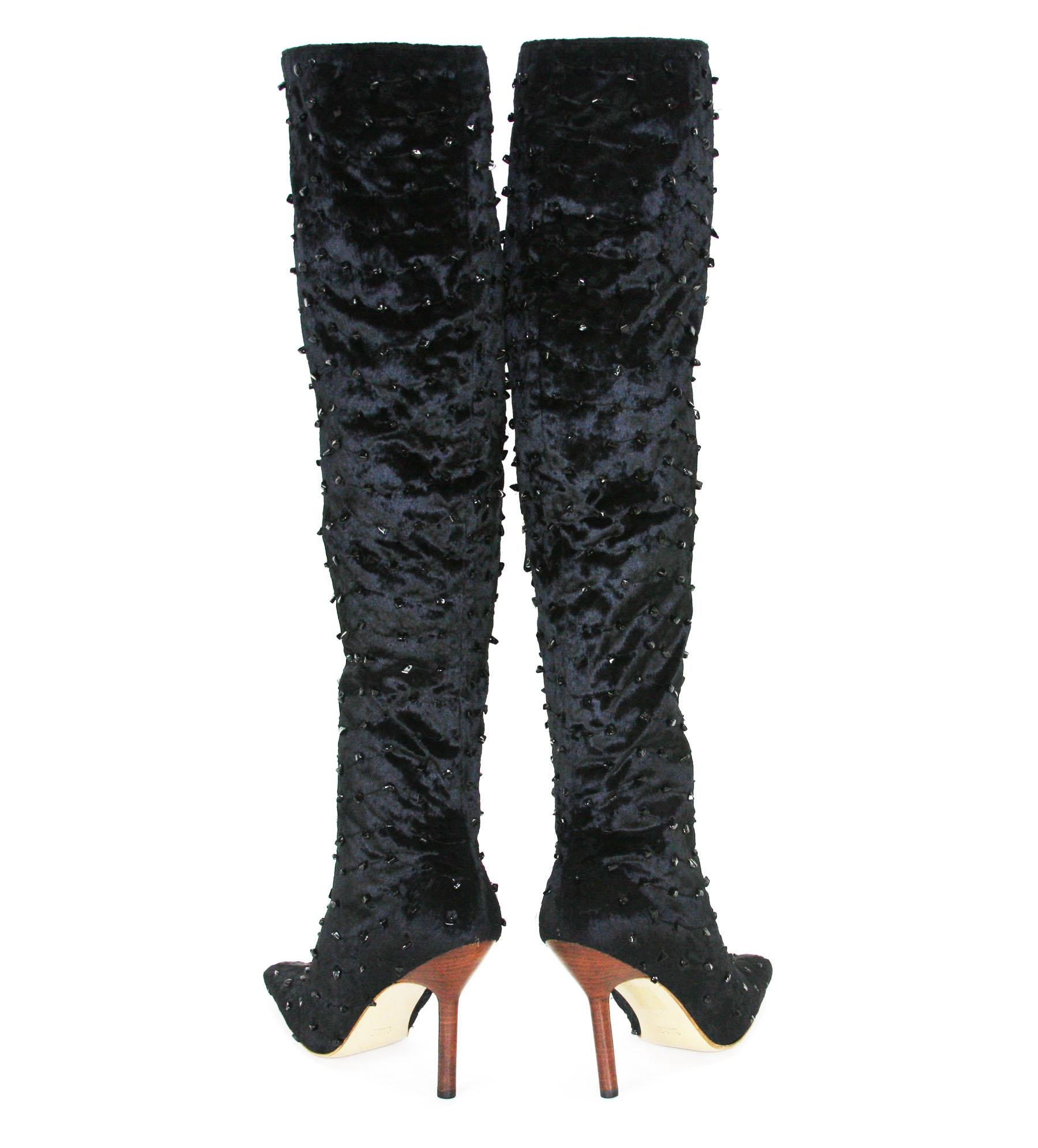 Tom Ford for Gucci Runway Black Velvet Knee Boots
Vintage F/W 1999 Runway Collection
Designer size 37.5 B - US 7.5 
Sexy and Elegant Style, Embellished with Genuine Onyx.
Half way Zip Closure, Pointed Toe, Fully Lined in Soft Black Leather, Leather