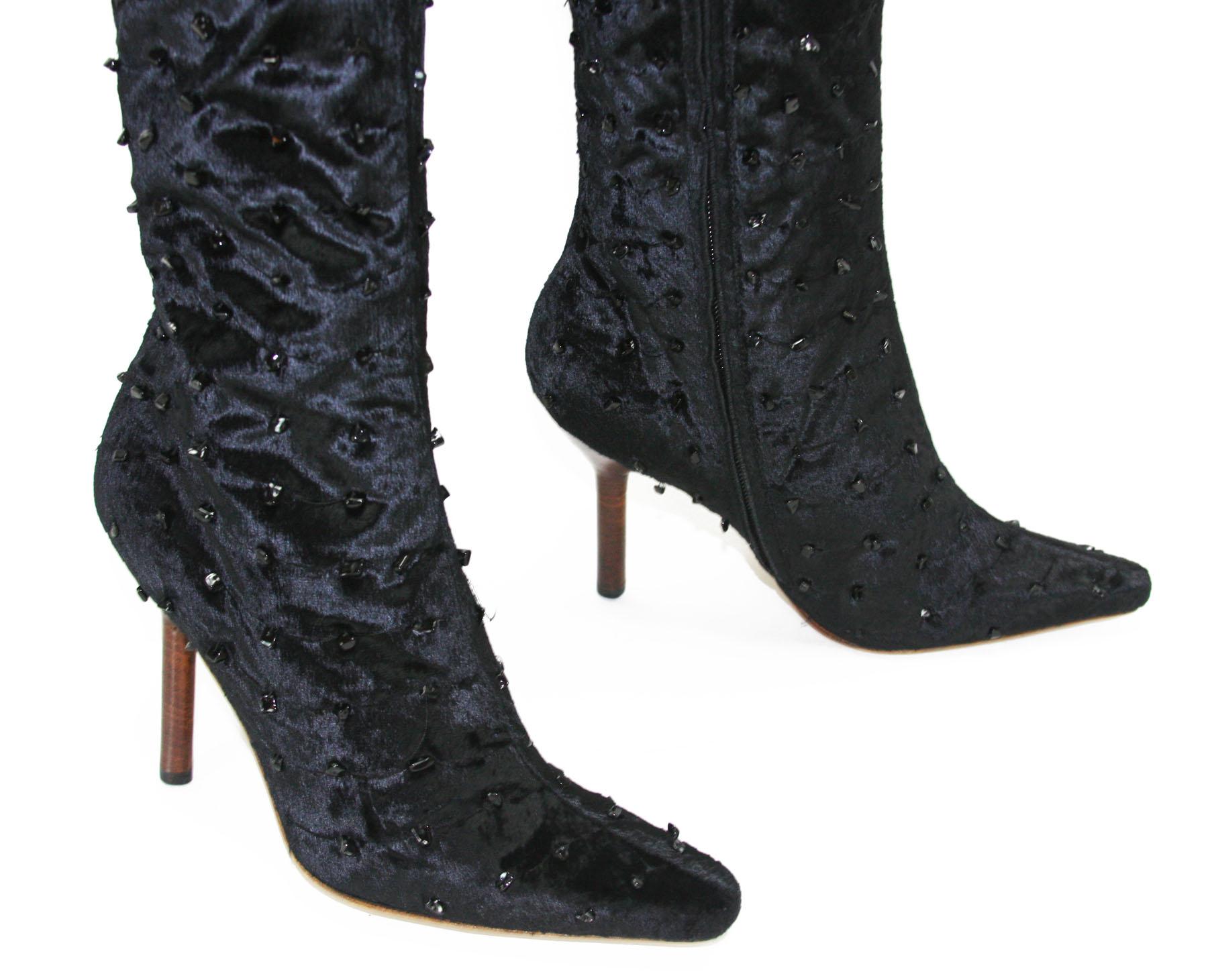 Bottes en velours noir embellies d'onyx Tom Ford pour Gucci, A/H 99, Taille 37,5 7,5 Pour femmes en vente