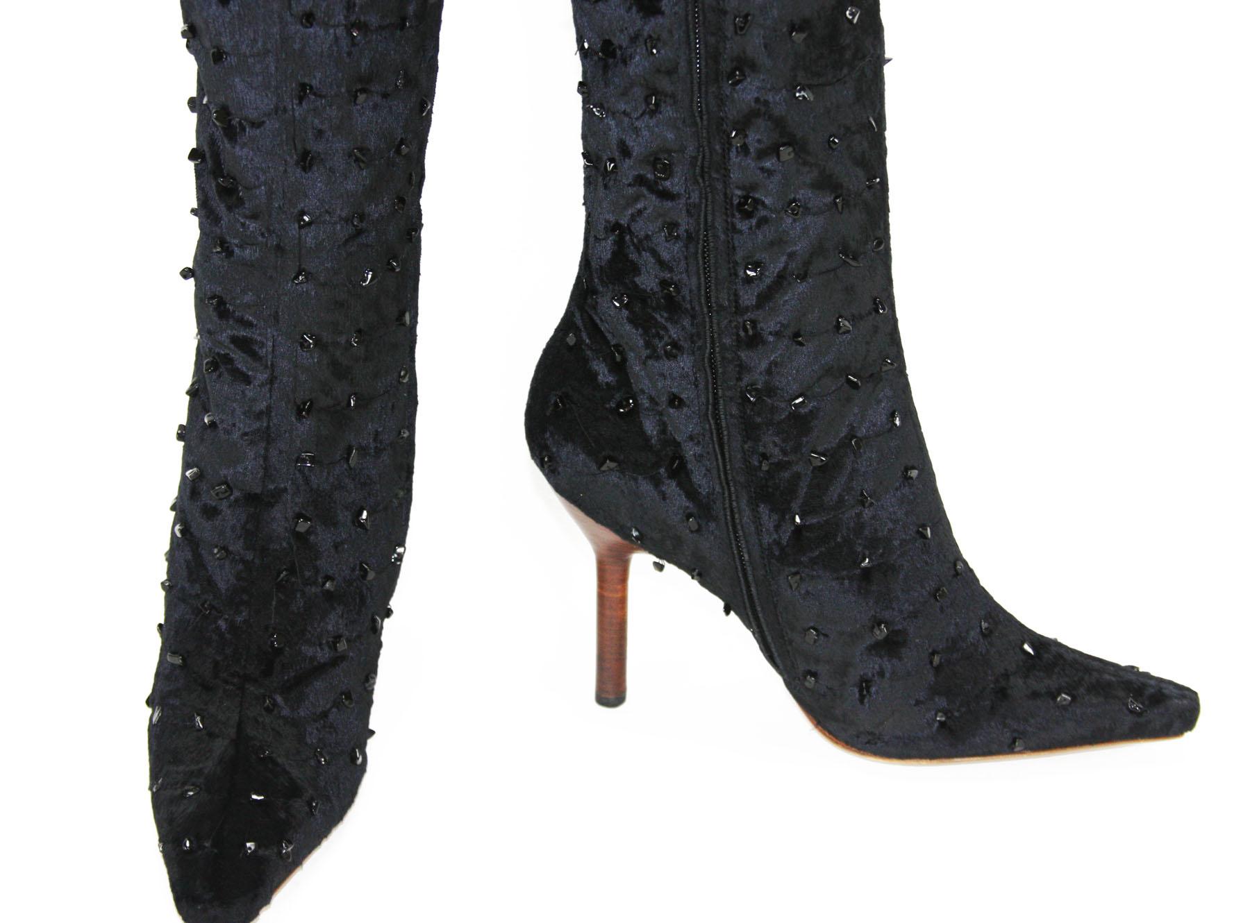 Bottes en velours noir embellies d'onyx Tom Ford pour Gucci, A/H 99, Taille 37,5 7,5 en vente 1