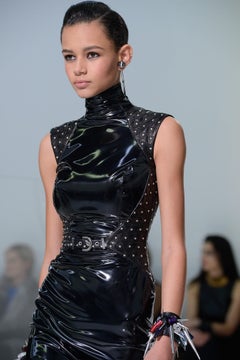 ROBE BONDAGE ENVINYL JAPONAIS NOIR VERSACE LOOK n°27 A/H 2013 Taille 38