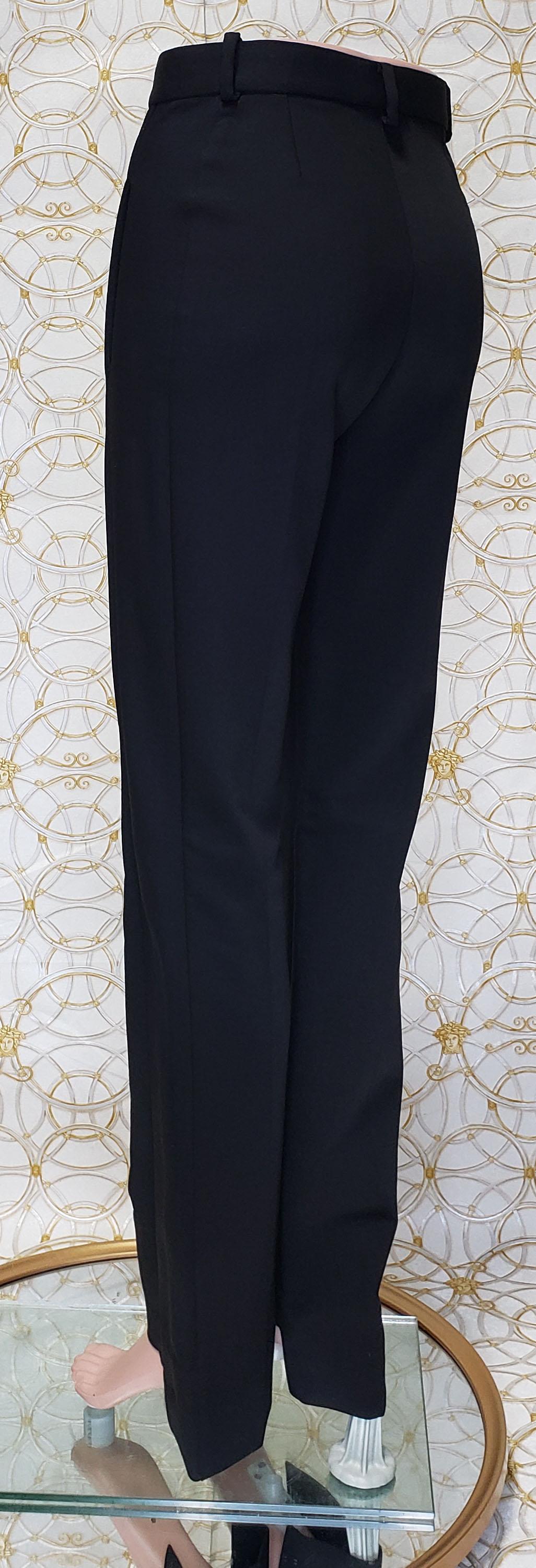 Black F/W15 Look #48 VERSACE BLACK CLASSIC WOOL PANTS size 38 - 4 For Sale