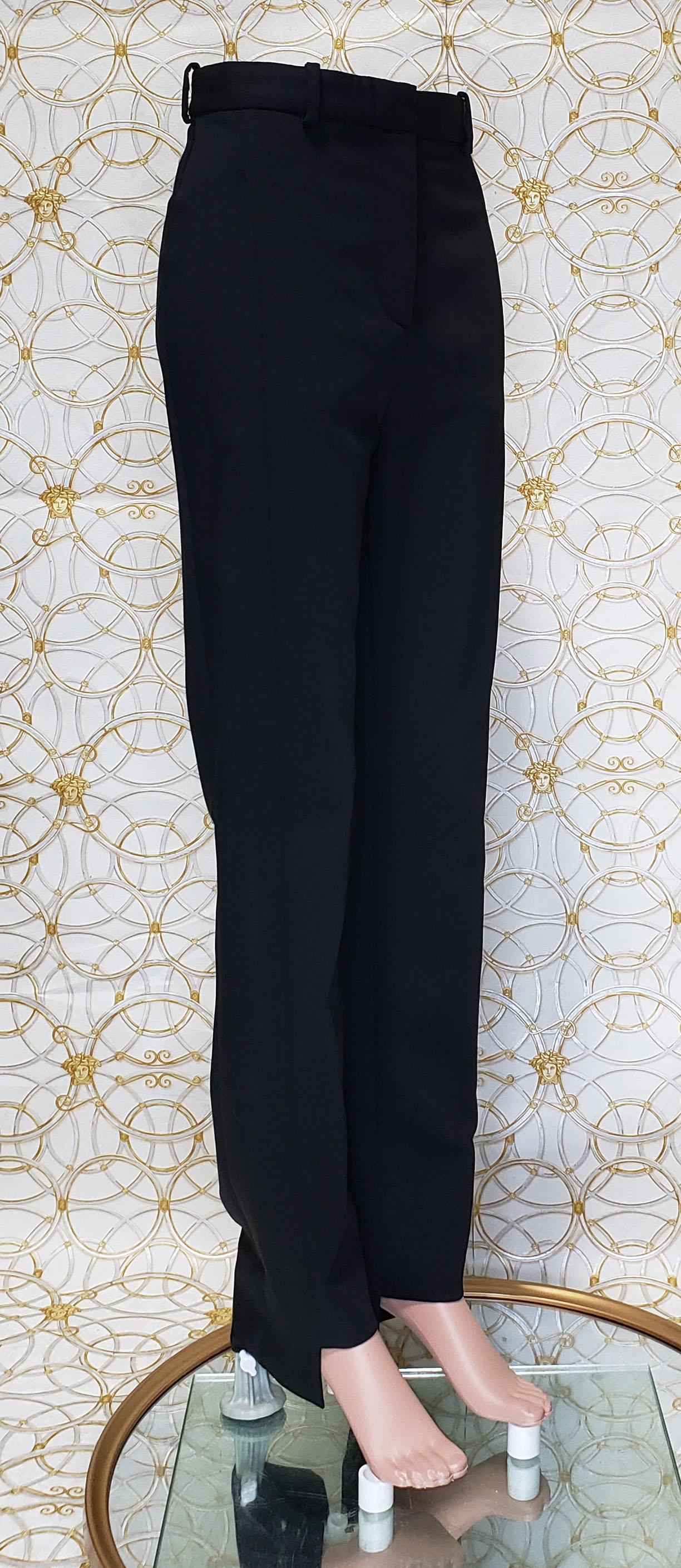 F/W15 Look #48 VERSACE BLACK CLASSIC WOOL PANTS size 38 - 4 For Sale 2