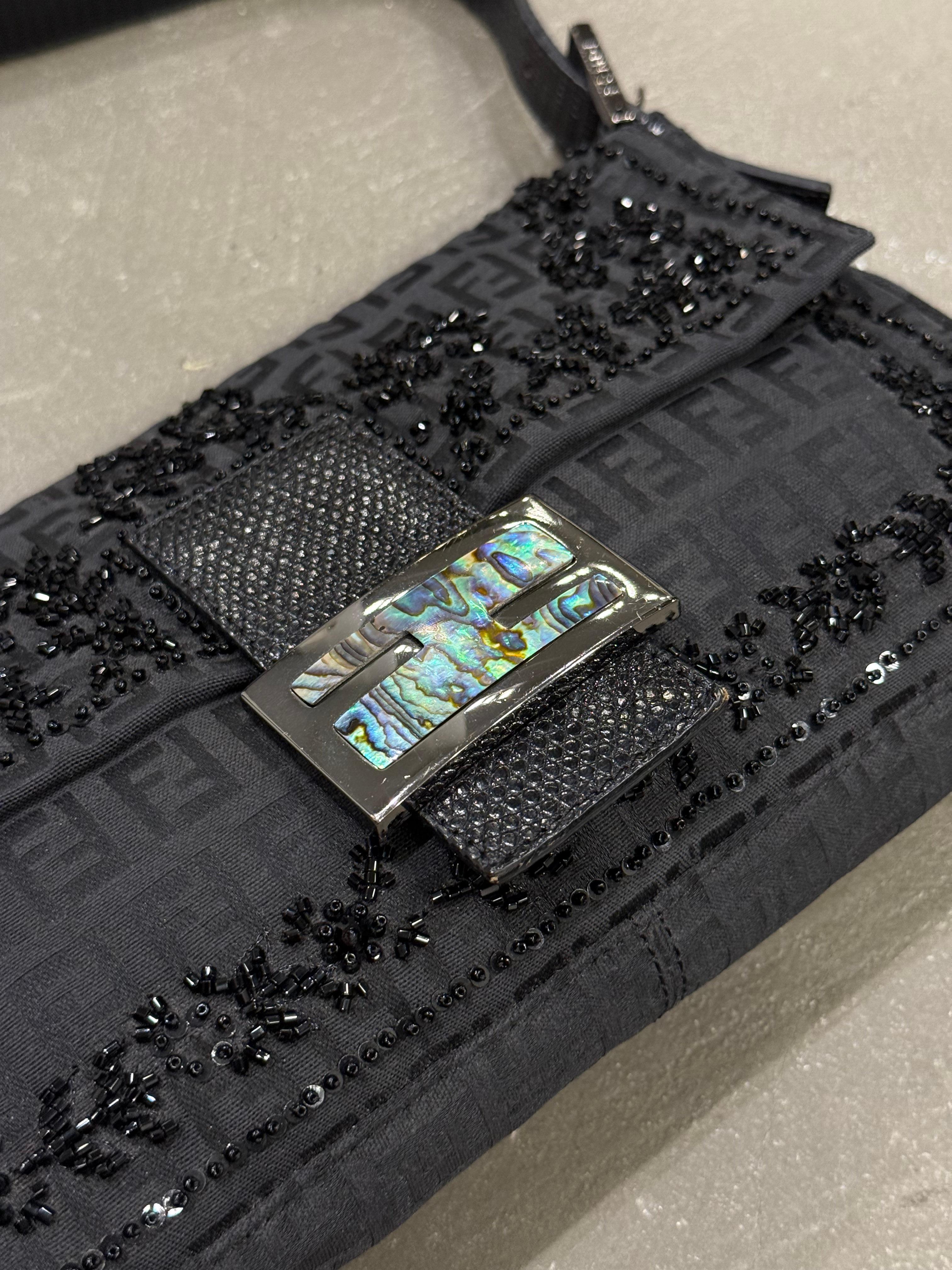 Black F/W1999 Fendi Baguette Zucchino con inserti lucertola e fibbia madreperla in vendita