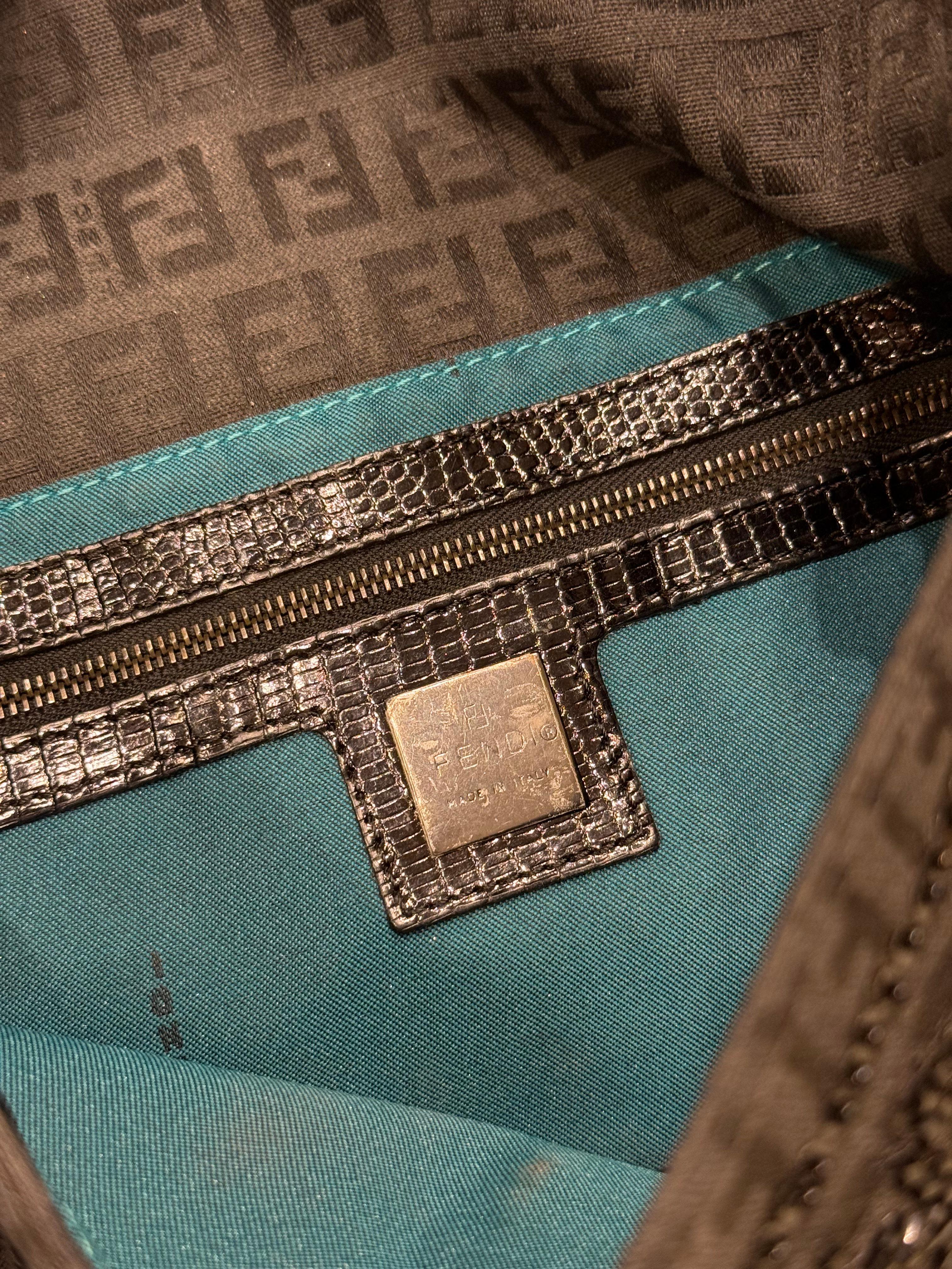 F/W1999 Fendi Baguette Zucchino con inserti lucertola e fibbia madreperla in vendita 4