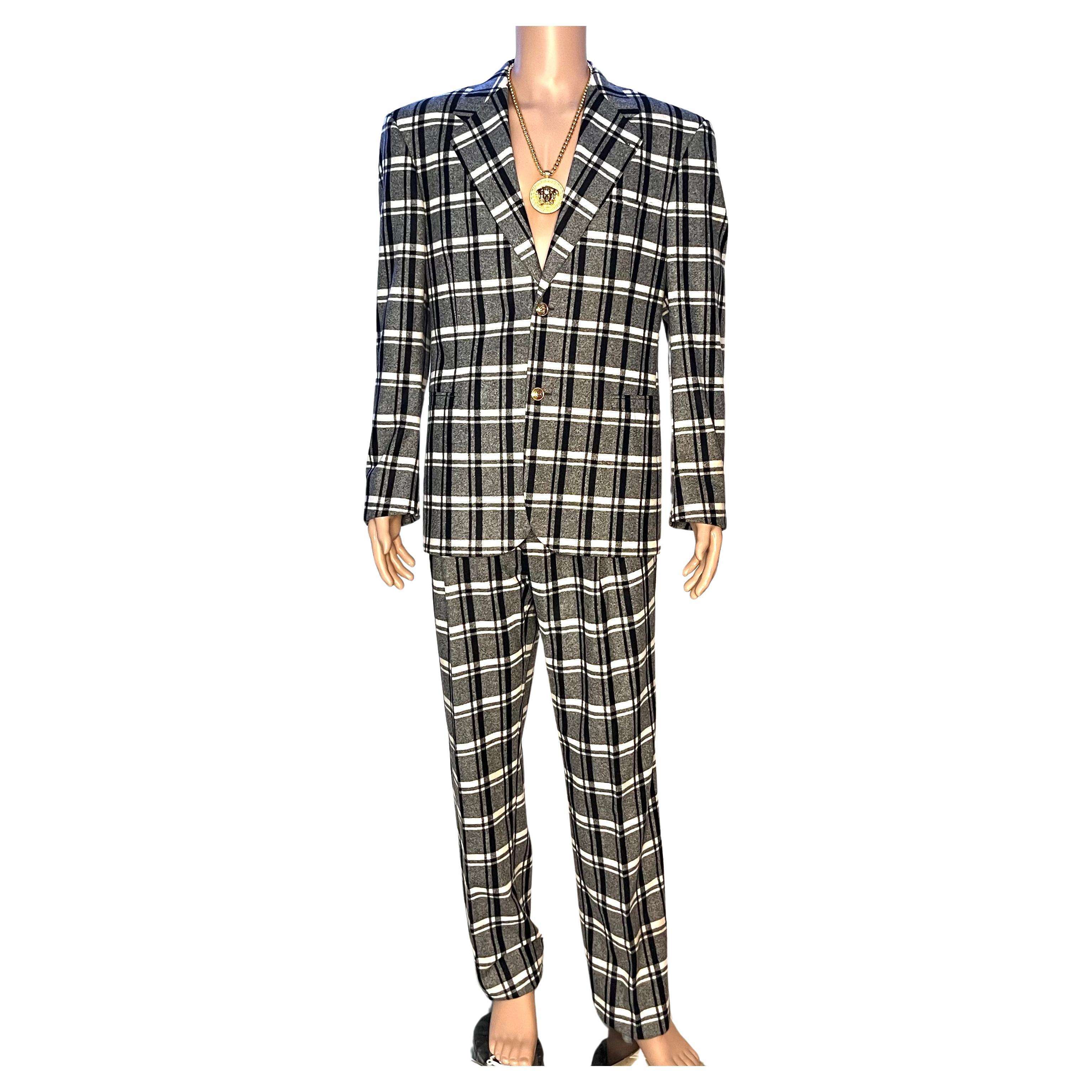F/W2013 look #2 BRAND NEW VERSACE CHECKERED 100% WOOL SUIT 50 - 40 (L) For Sale