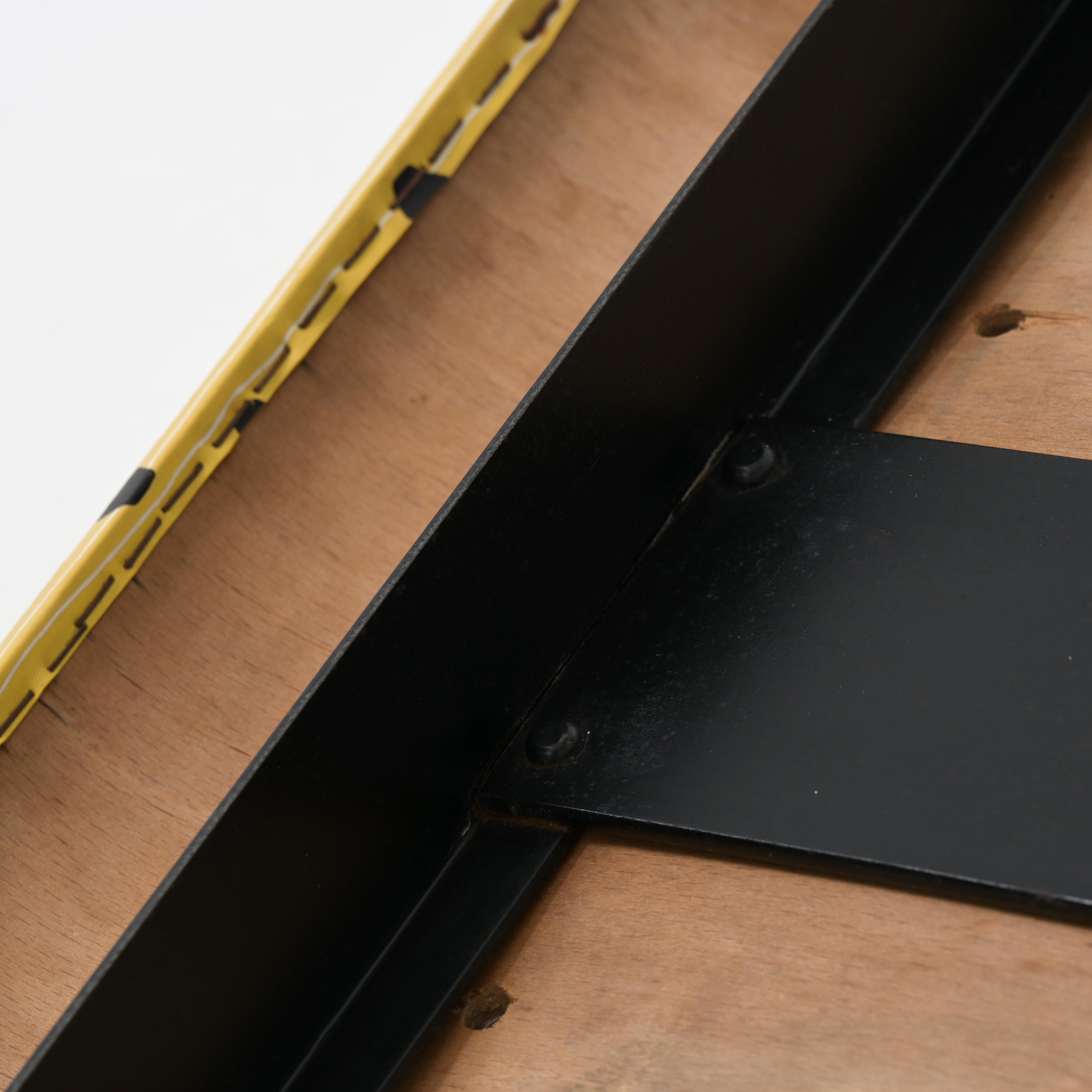 Sillón F1 de Willy Van Der Meeren para Tubax en venta 14