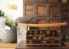 F29 Japanese Antiques Gold Maki-e Katana Kake (Sword Stand) with drawers
