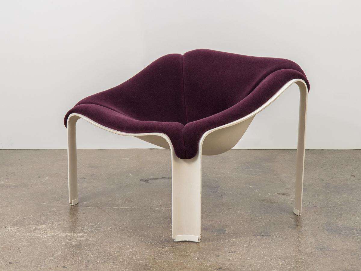Molded F300 Lounge Chair by Pierre Paulin