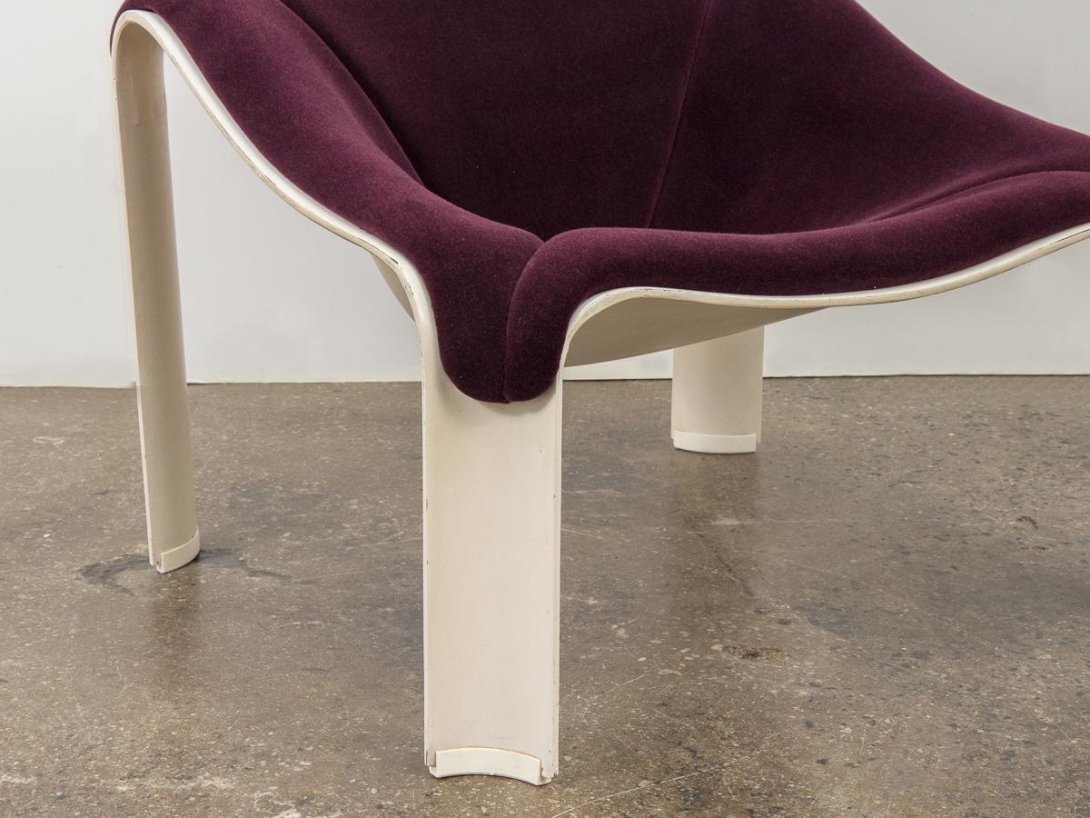 Mid-20th Century F300 Lounge Chair by Pierre Paulin