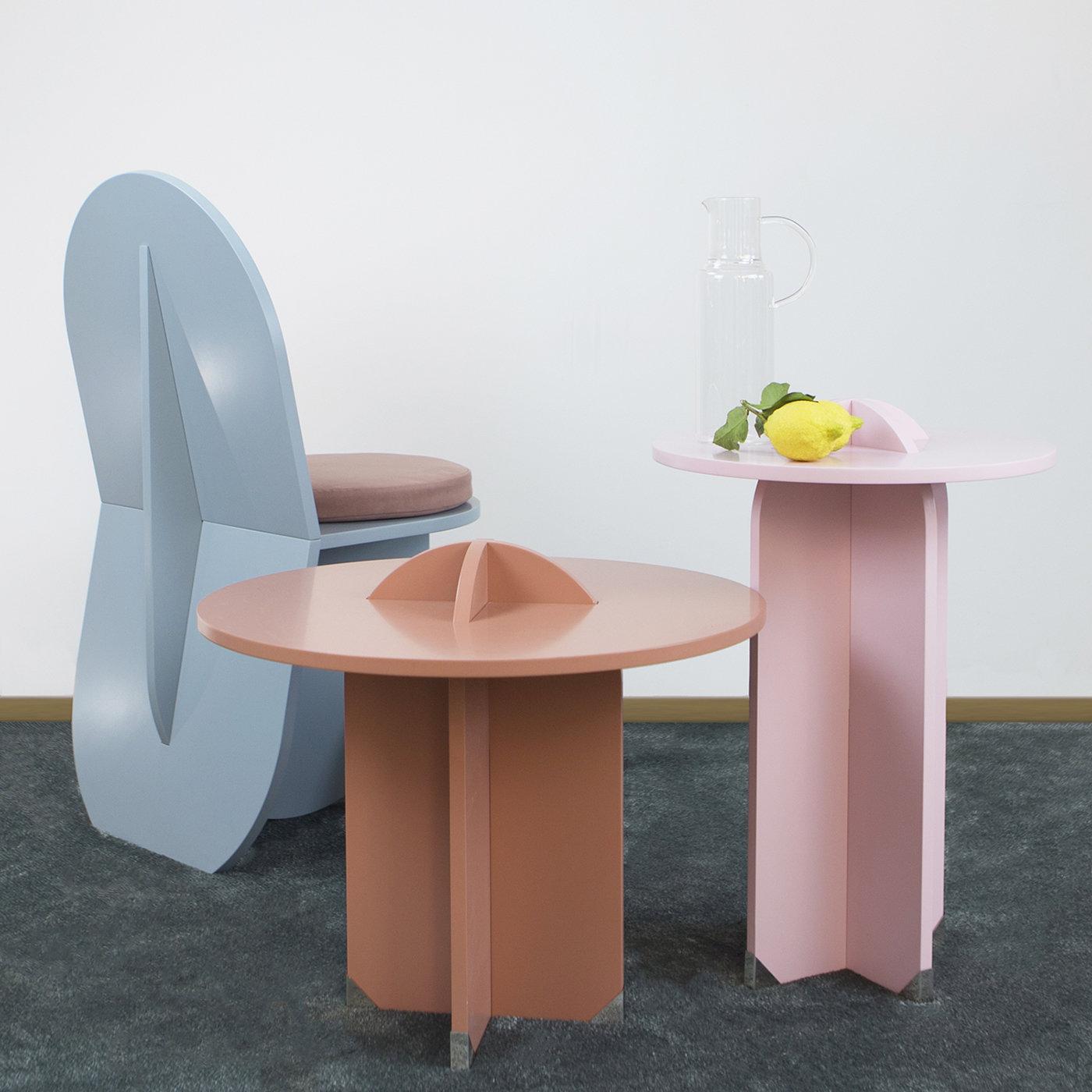 F4 TT01 Pink Side Table  In New Condition In Milan, IT