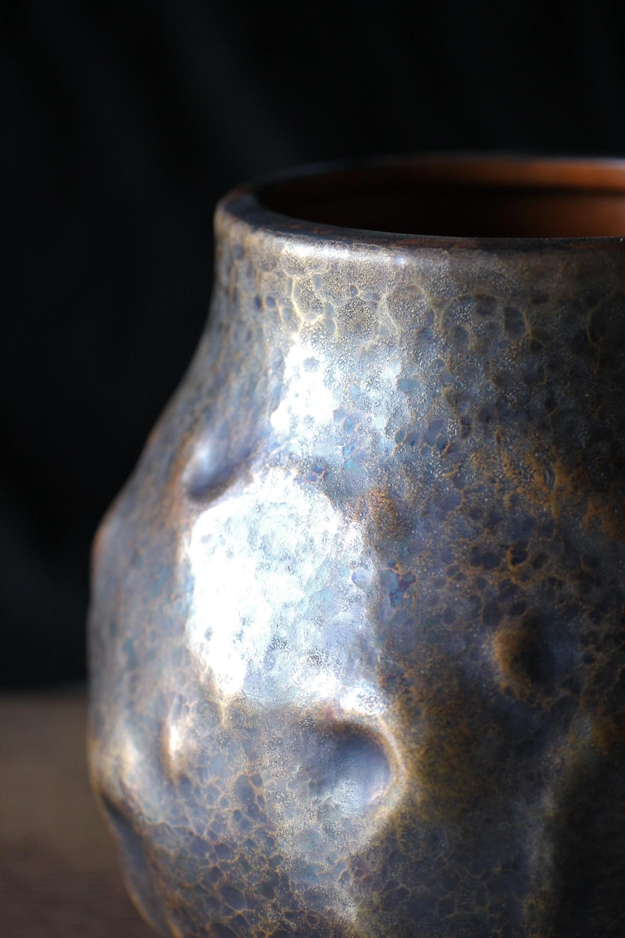 F5 Vieilles antiquités japonaises Gyokusen-do 玉川堂 Vase en cuivre martelé Bon état - En vente à Niiza, JP