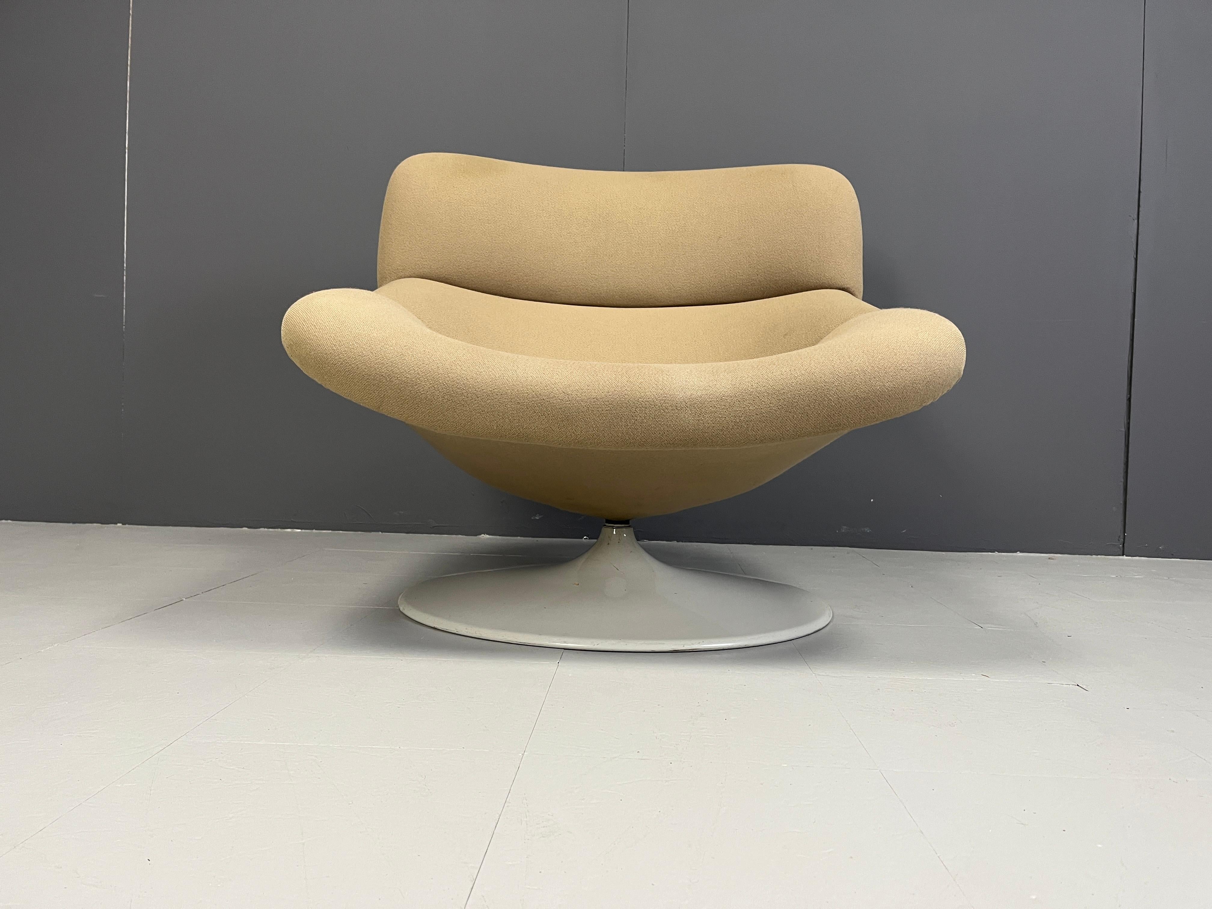 Space Age F557 Swivel Chair by Pierre Paulin for Artifort 1960s