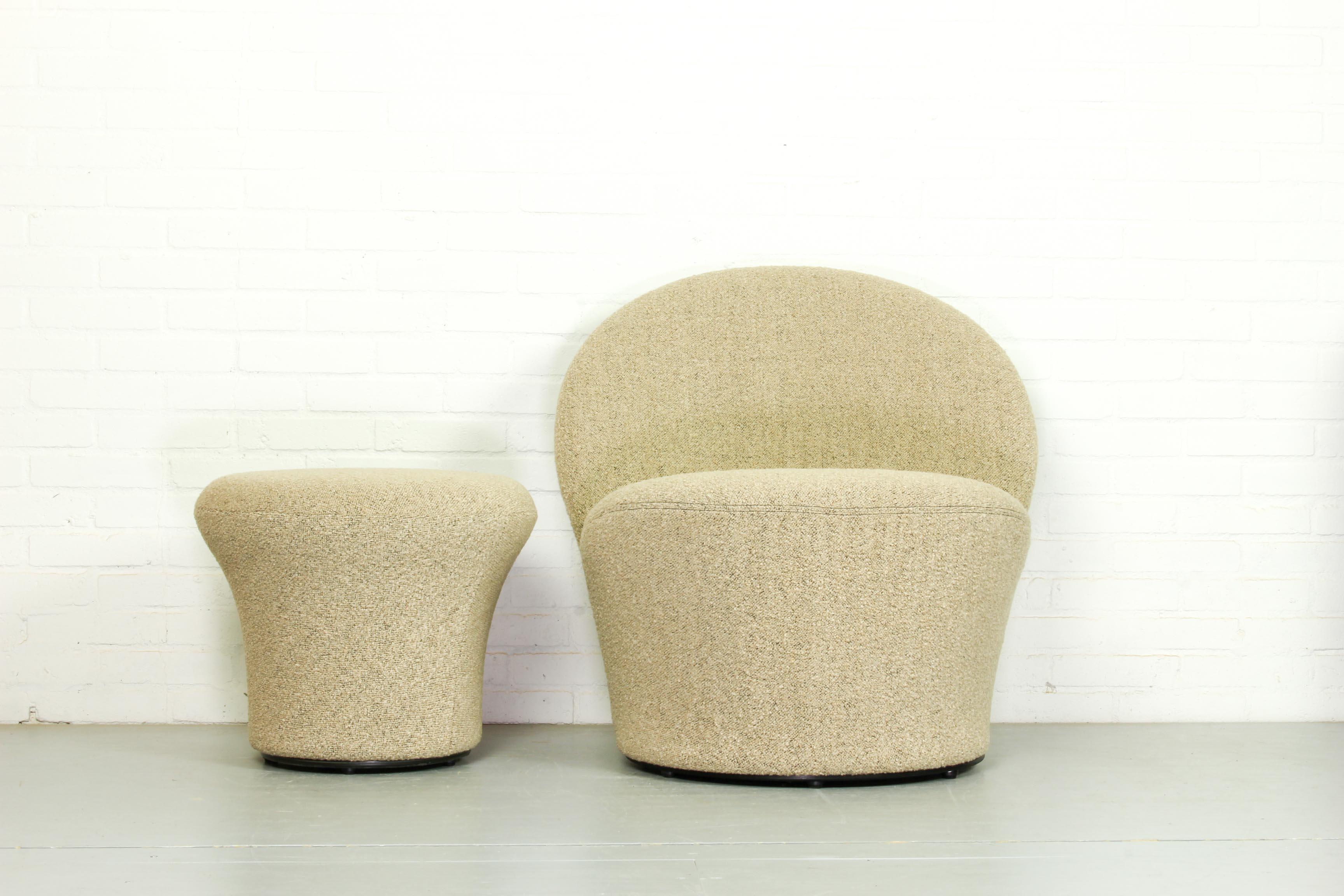 F572 Lounge Chair and Mushroom Ottoman by Pierre Paulin for Artifort, 1967 In Good Condition In Appeltern, Gelderland