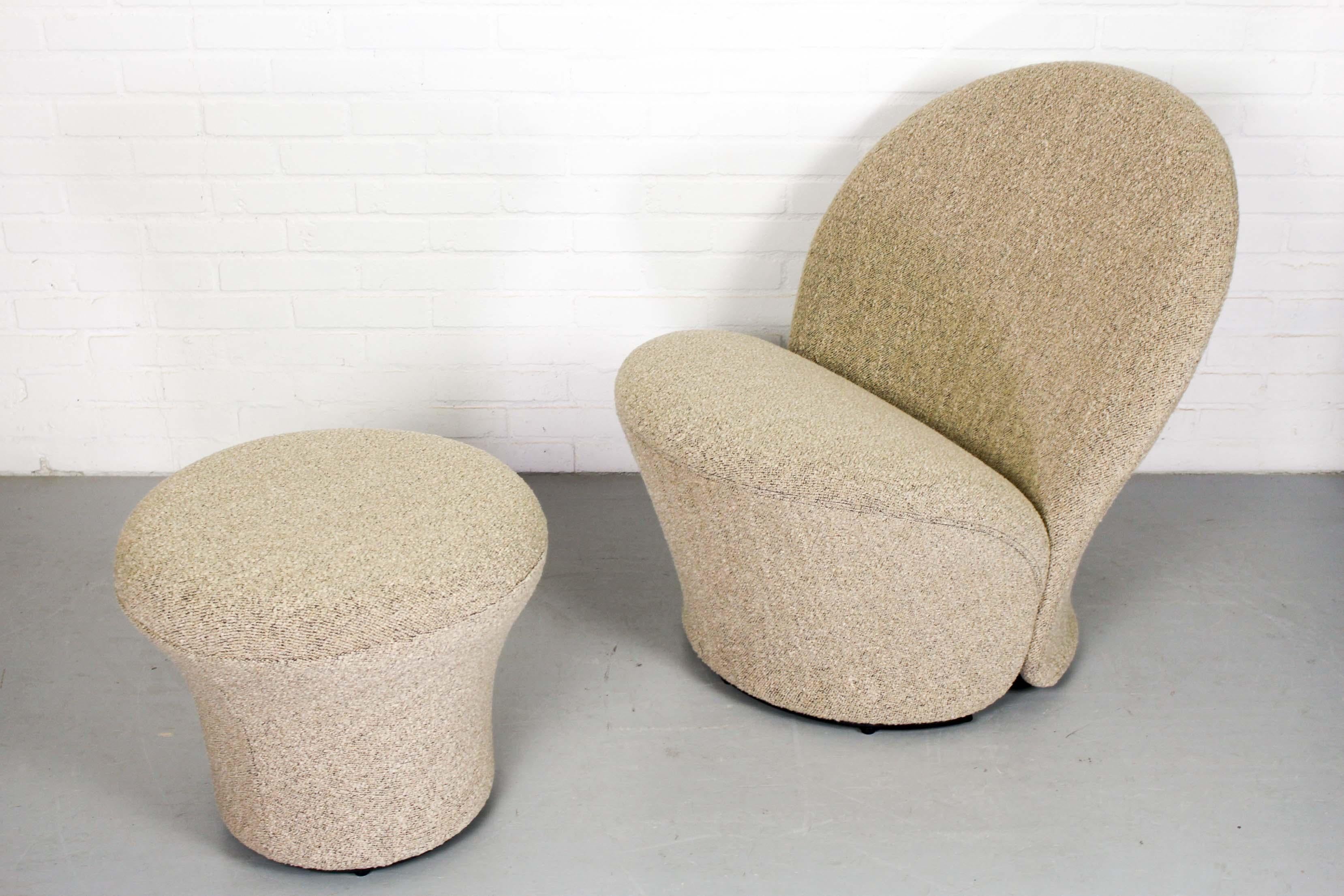 Wool F572 Lounge Chair and Mushroom Ottoman by Pierre Paulin for Artifort, 1967