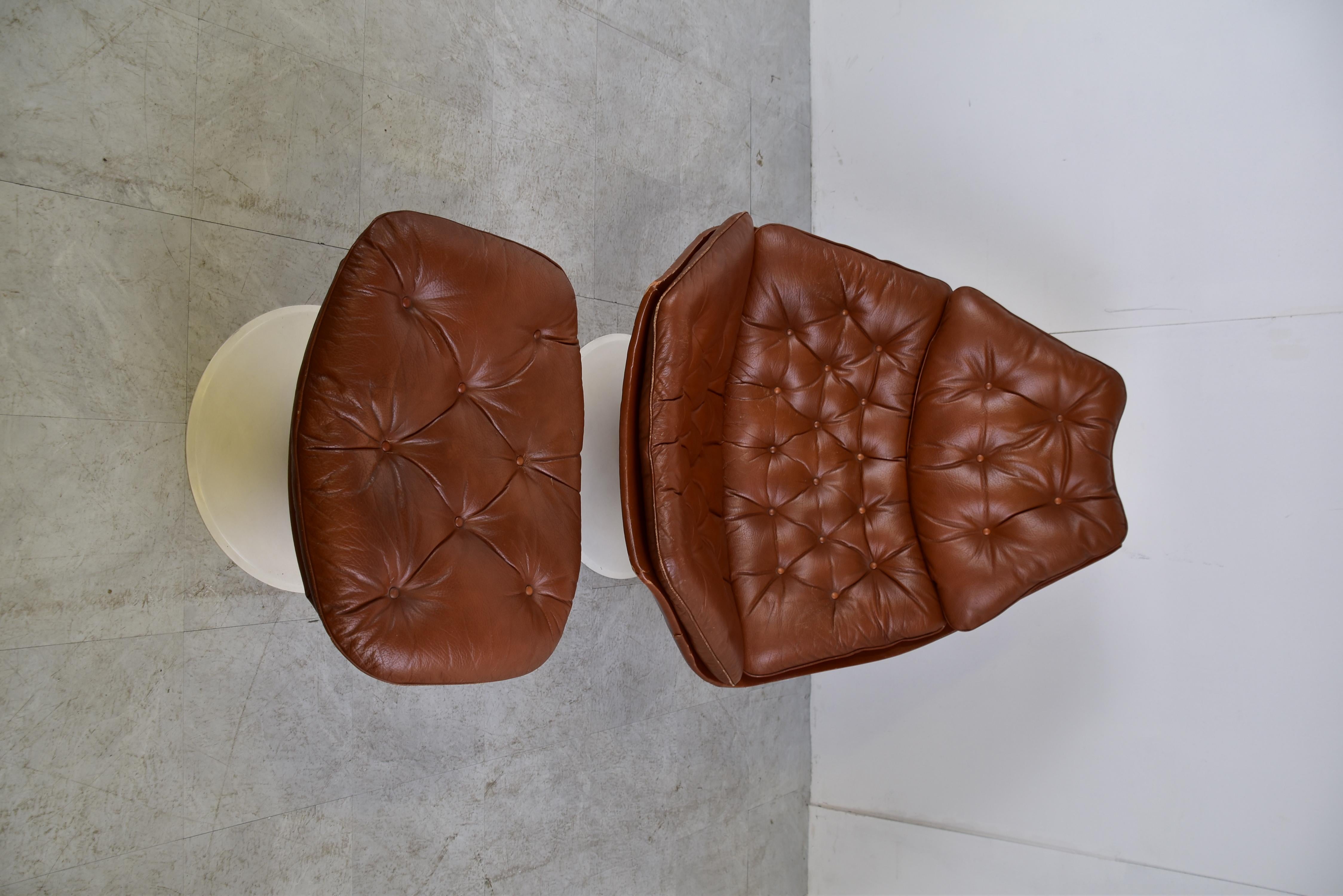 F588 Chair and Ottoman, Geoffrey Harcourt for Artifort 1960s In Good Condition In Leuven, Vlaams Gewest
