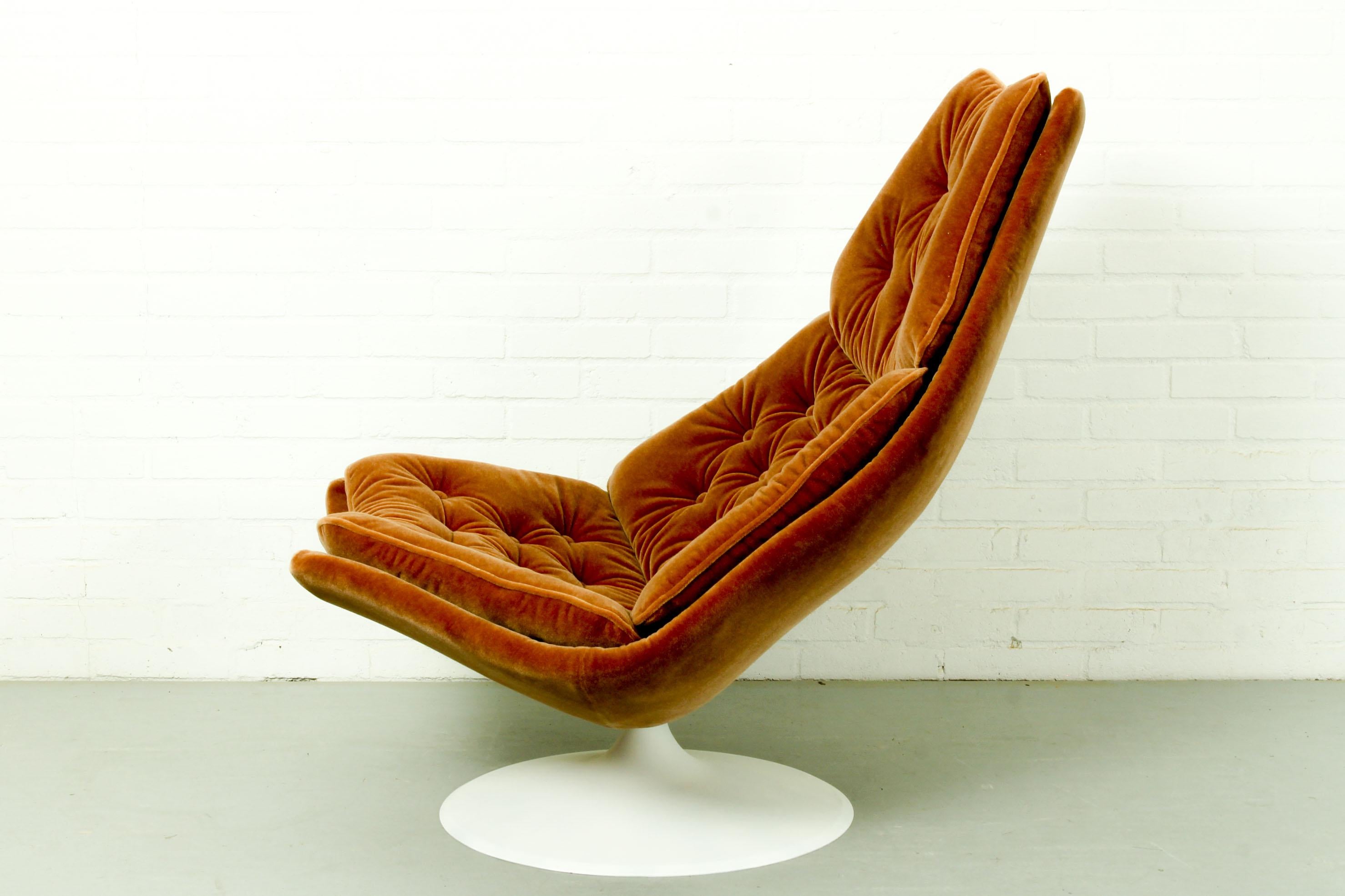 F588 Lounge Chair Designed by Geoffrey Harcourt for Artifort 2