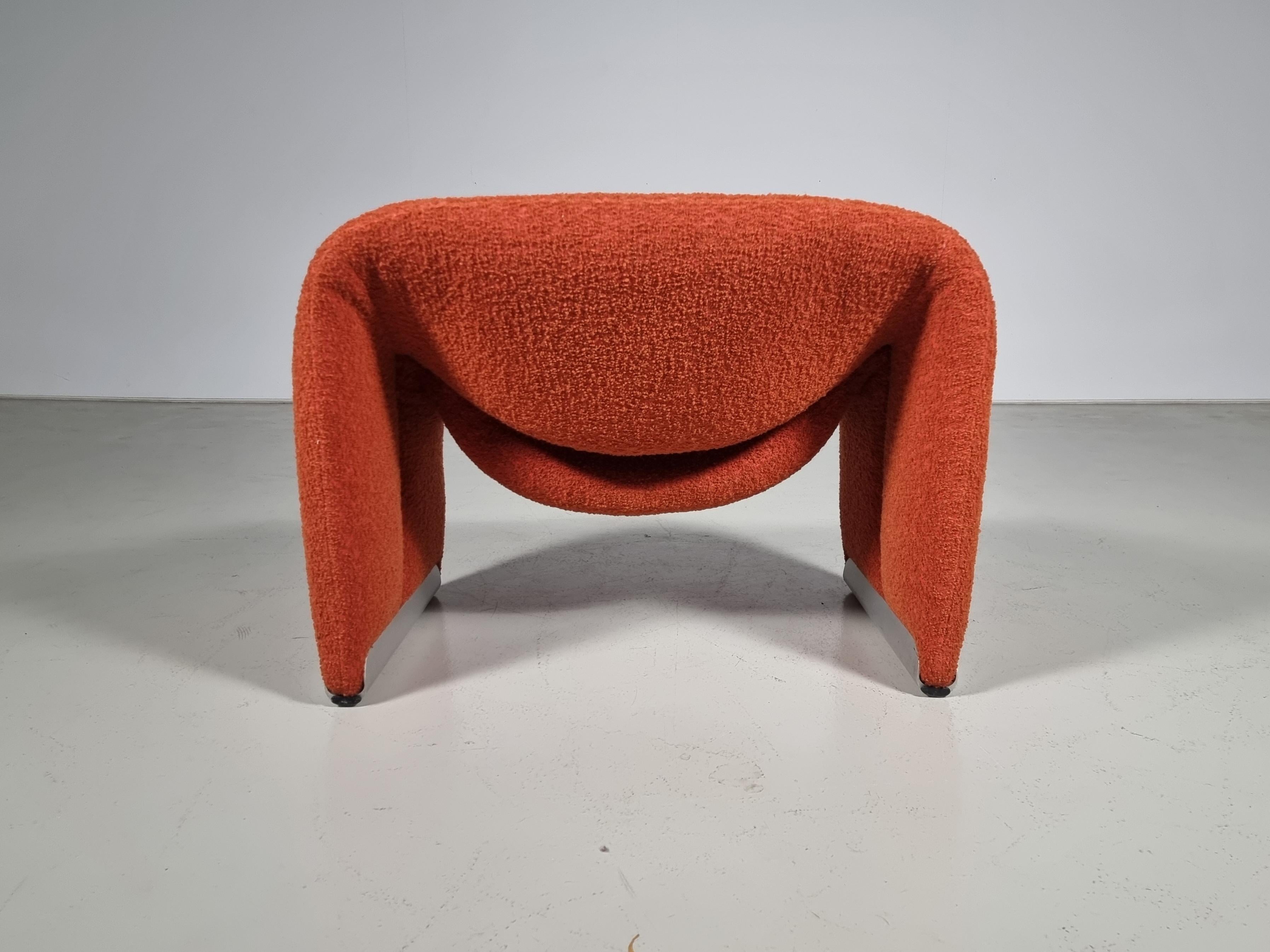 F598 Groovy 'M' Stuhl in orange/rotem Bouclé von Pierre Paulin für Artifort, 1980er Jahre (Ende des 20. Jahrhunderts) im Angebot