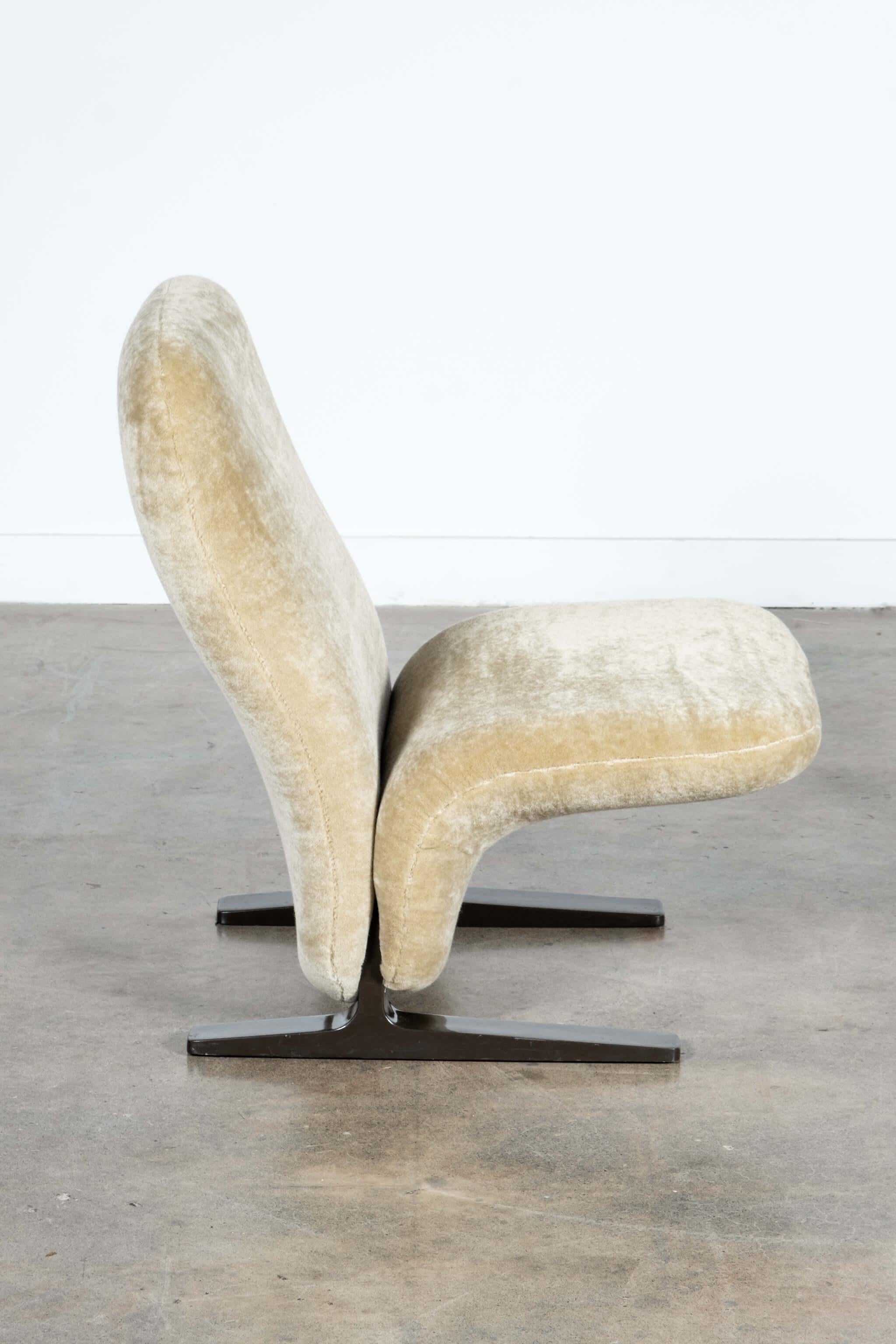 Post-Modern F780 'Concorde' Lounge Chair by Pierre Paulin for Artifort For Sale