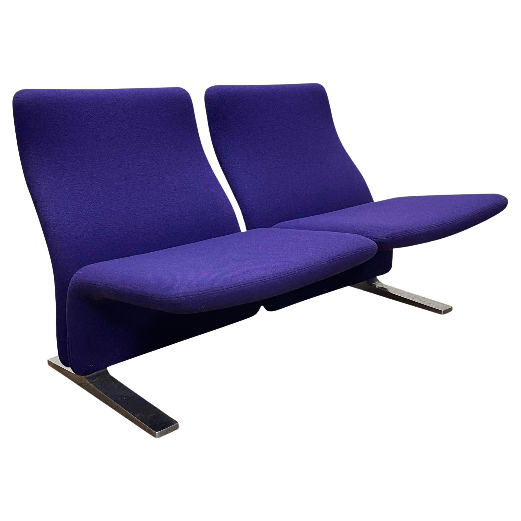  F784 Two Seat Loveseat Sofa by Pierre Paulin for Artifort, Circa 1970s