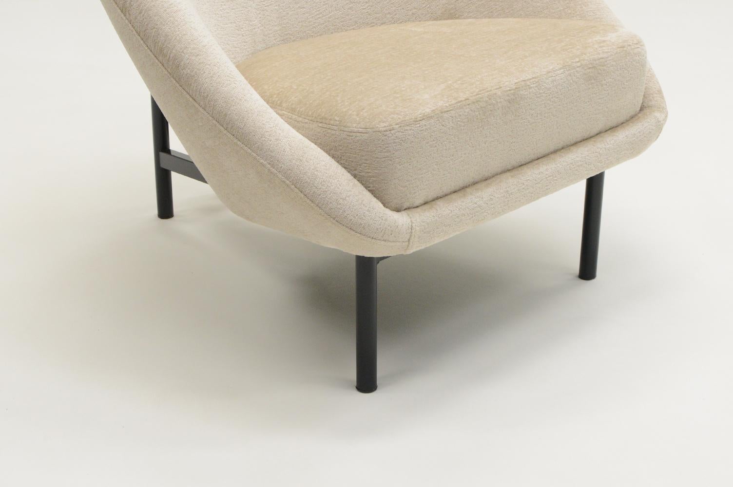 Metal F815 lounge chair by Theo Ruth for Artifort, 1950s Netherlands. For Sale