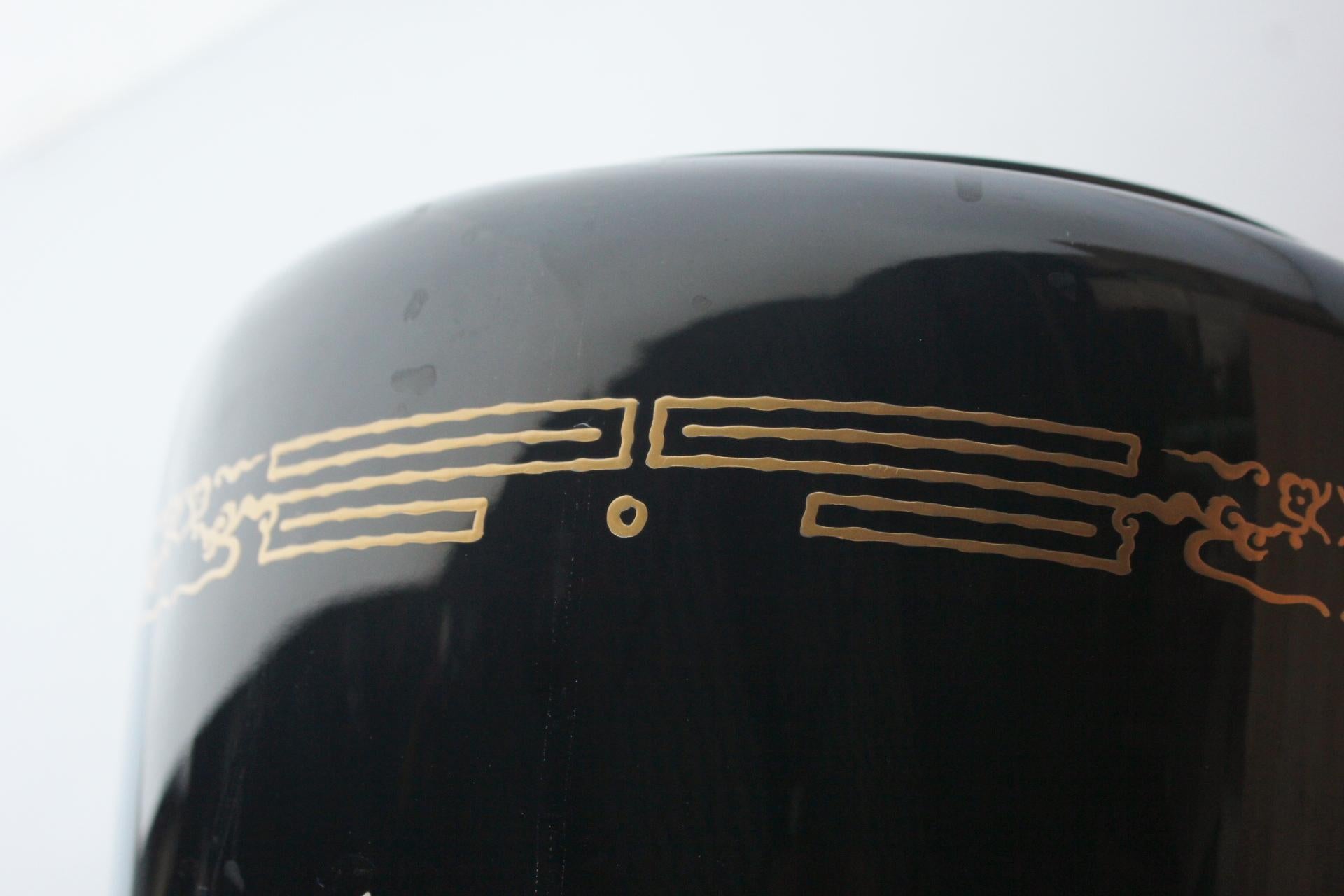 F9 Alte japanische Kunst Unbenutzte Drachen Maki-e Lack Brazier, Weinkühler, Satz von 2 im Angebot 4