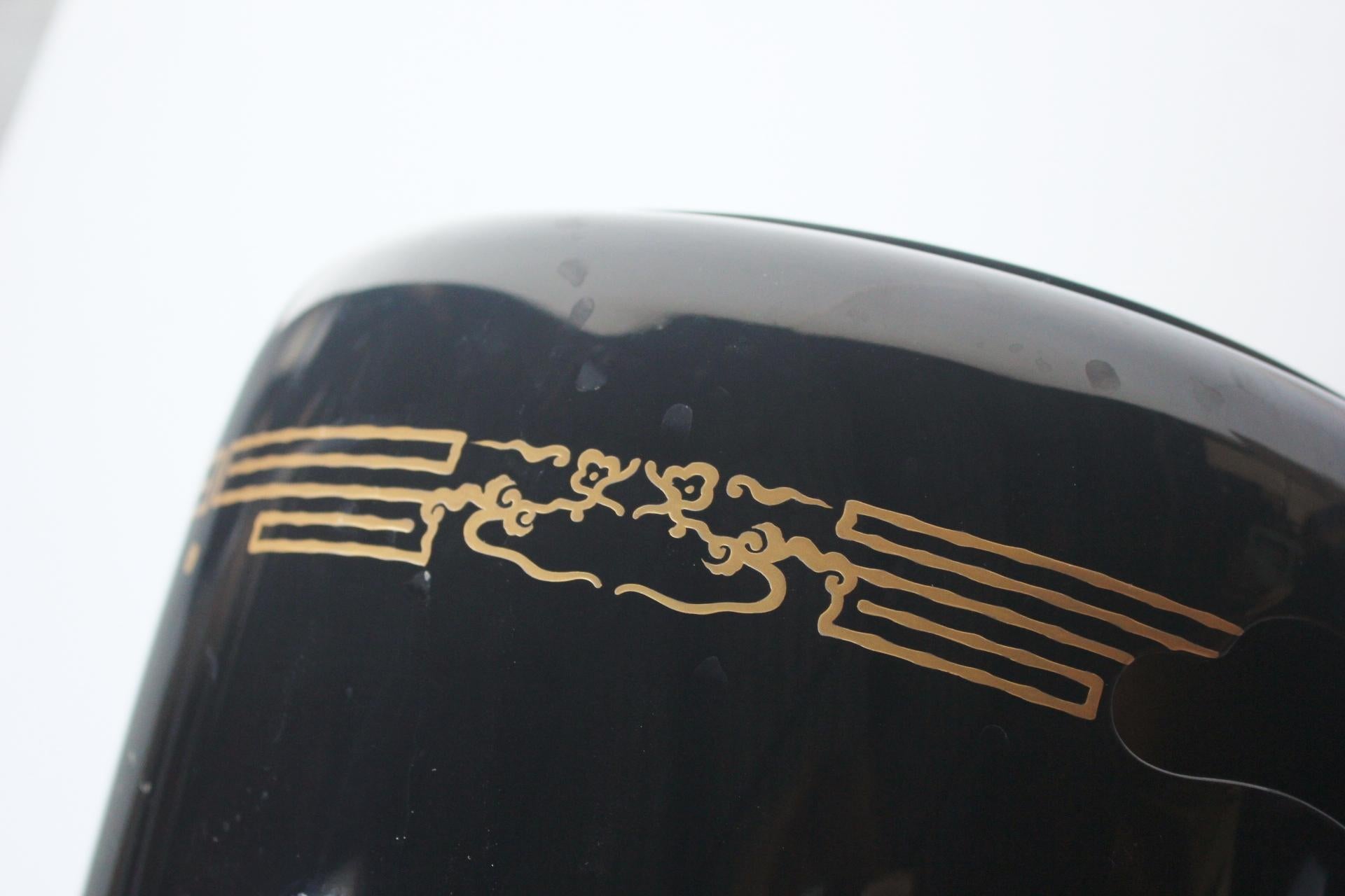 F9 Alte japanische Kunst Unbenutzte Drachen Maki-e Lack Brazier, Weinkühler, Satz von 2 im Angebot 8