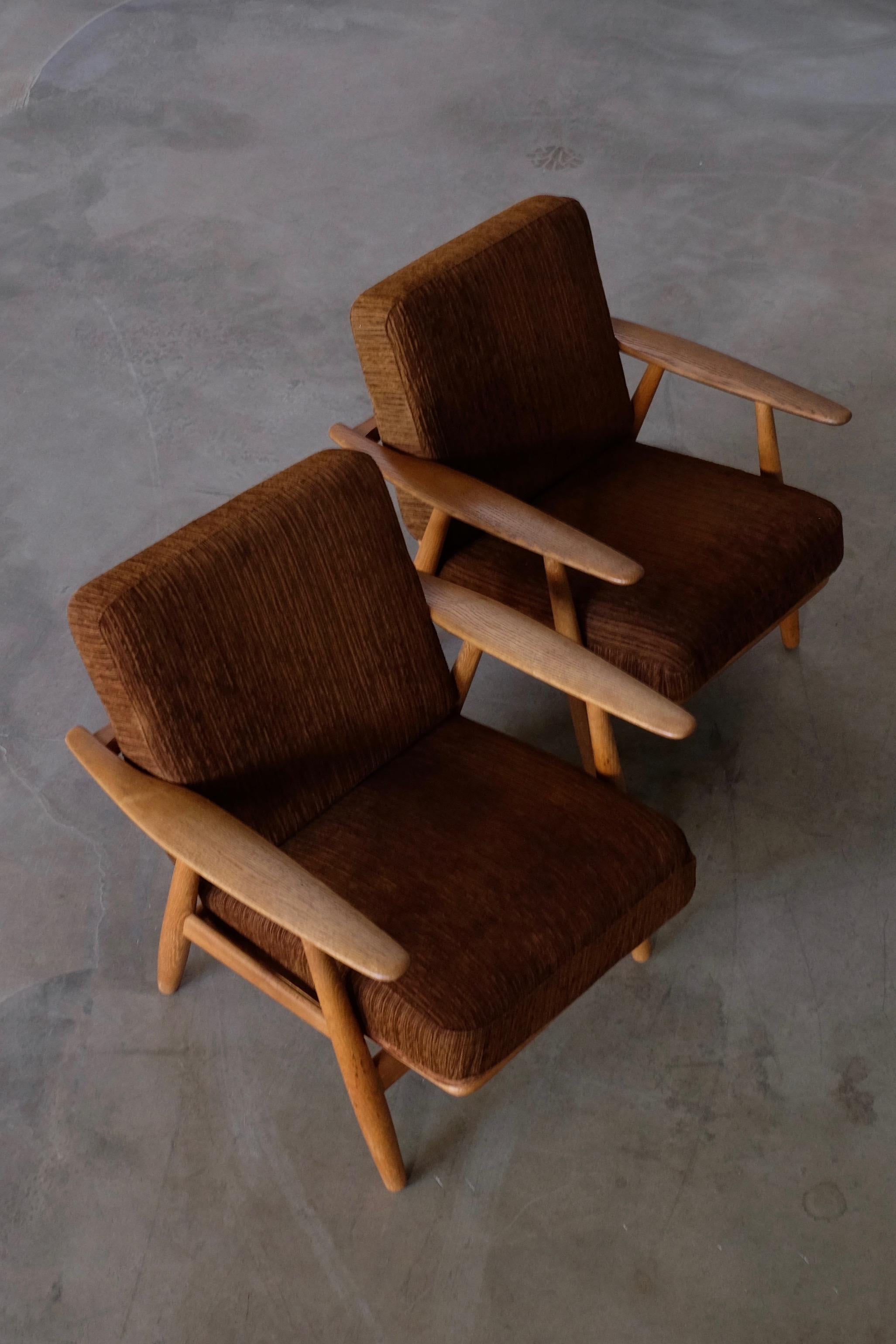 Hans J. Wegner GE 240 Oak Cigar Easy Chairs, 1950s 1
