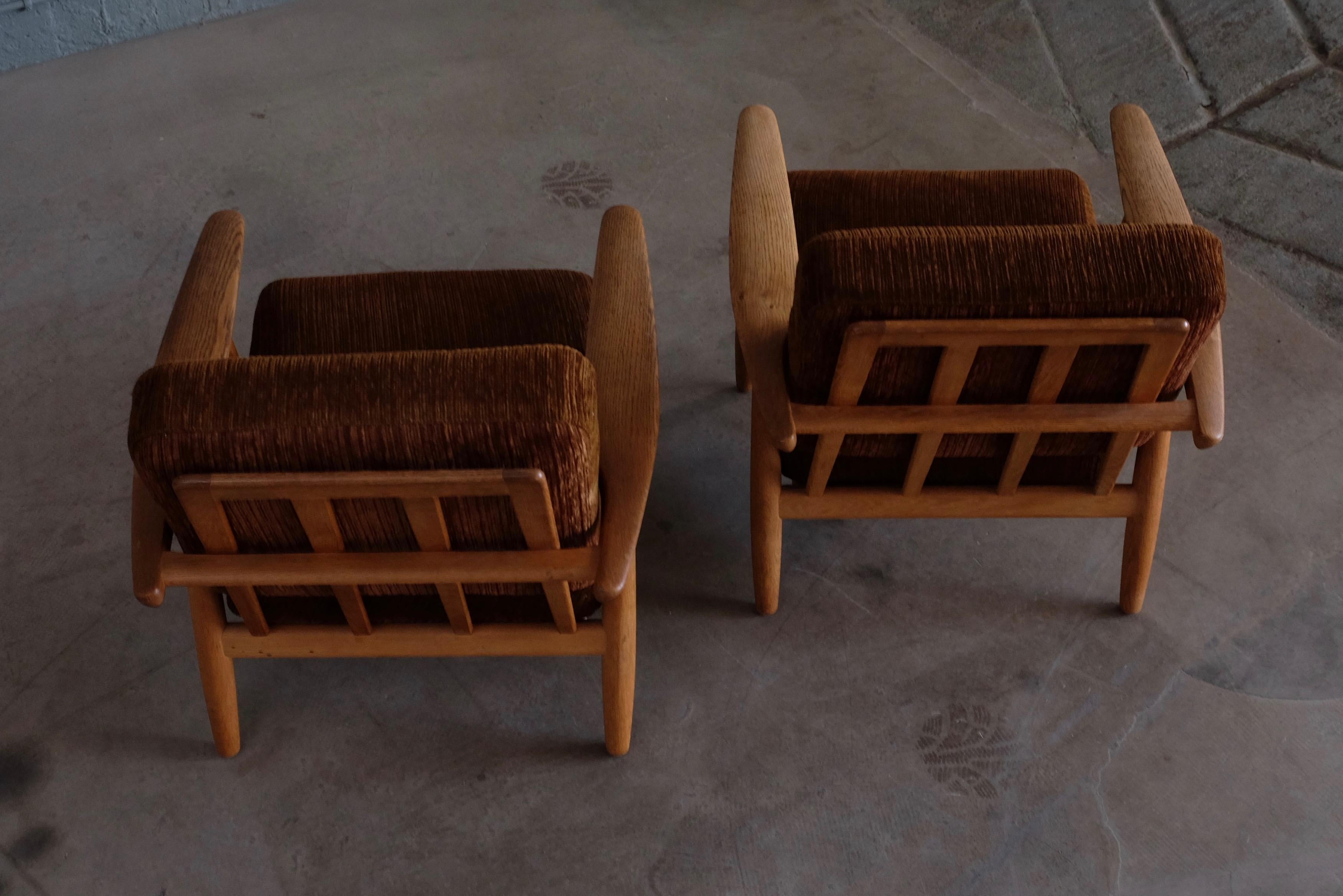 Hans J. Wegner GE 240 Oak Cigar Easy Chairs, 1950s 3