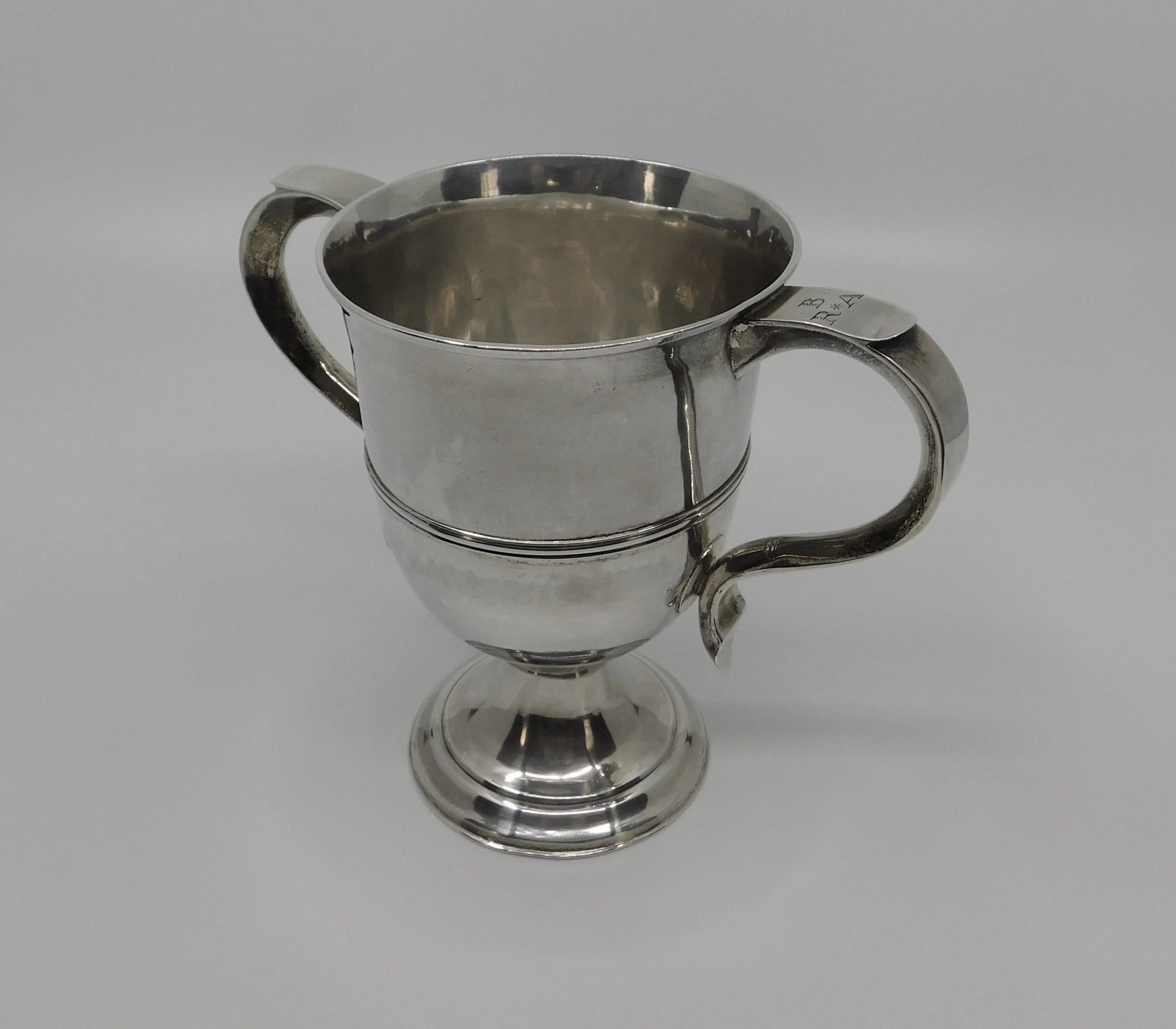 Early 19th Century English Sterling Silver Drinking Cup In Good Condition For Sale In Hamilton, Ontario