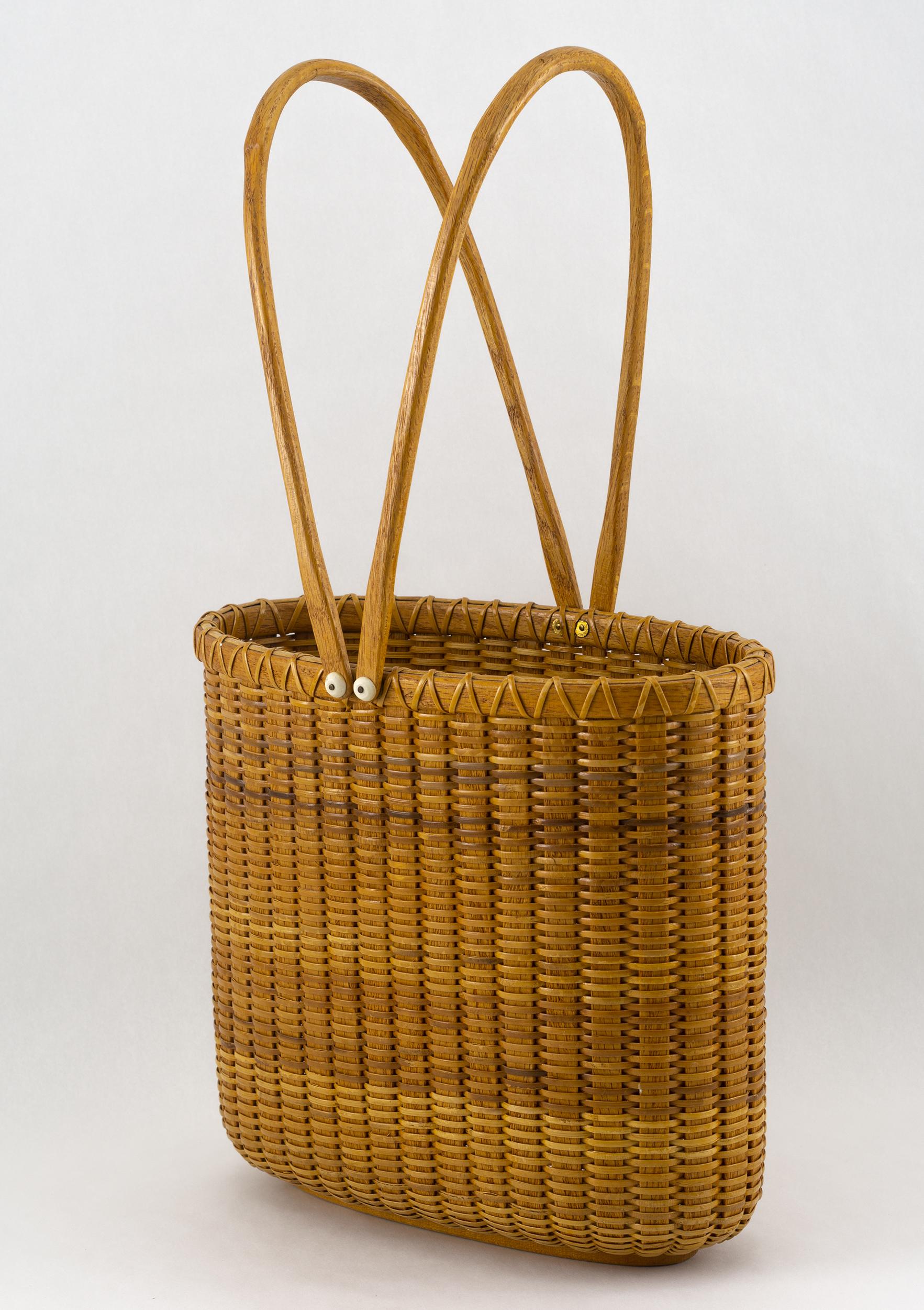 The basket has two oak swing handles 
with oak staves and pine bootom
Signed and dated Willer, circa 1982.
Made by Paul Willer, born 1930
Measures: 9” x 9” x 5”.
 
 