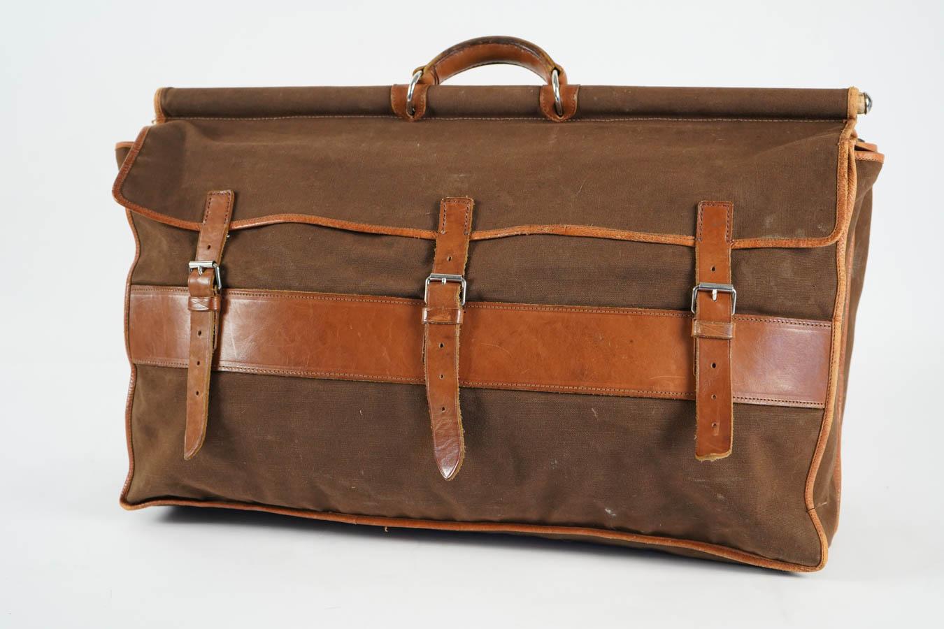 Hand Bag in Leather, Vintage 1950 in Excellent Original Condition In Excellent Condition In Saint-Ouen, FR