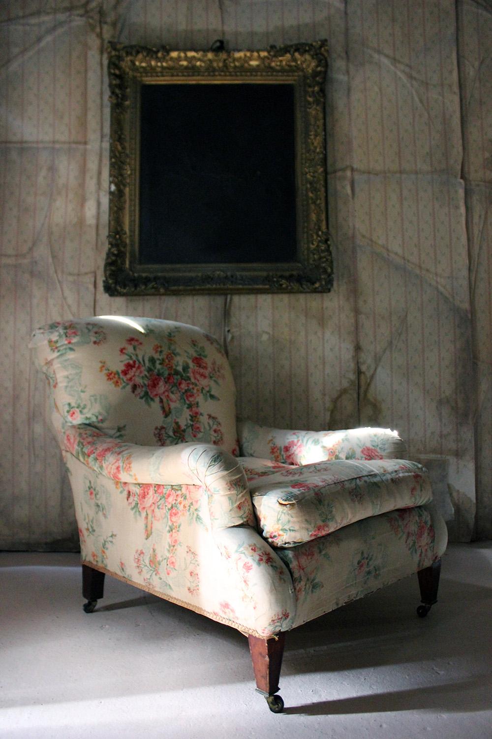 Upholstered Easy Armchair in the Manner of Howard & Sons, circa 1900 4