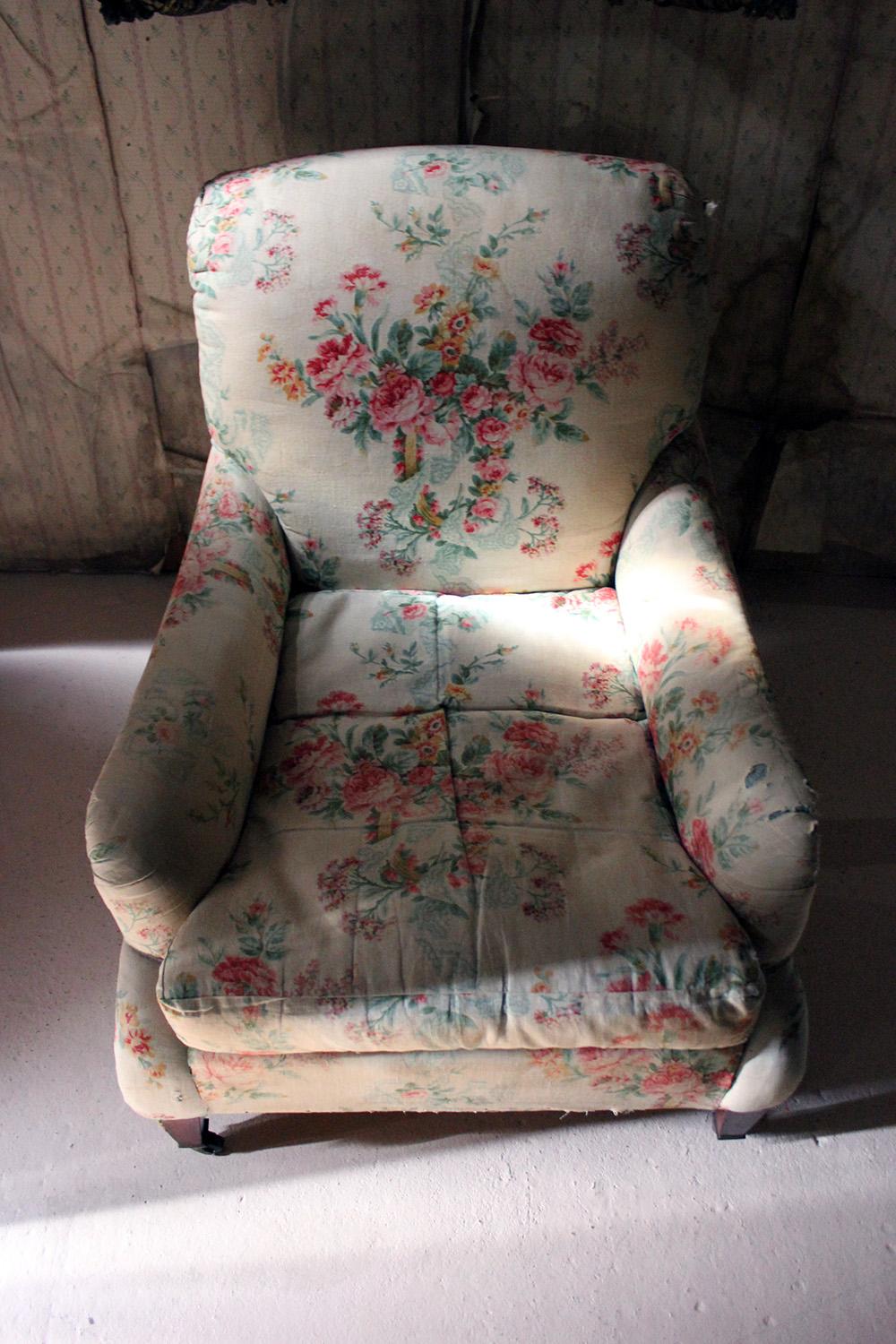 Upholstered Easy Armchair in the Manner of Howard & Sons, circa 1900 6