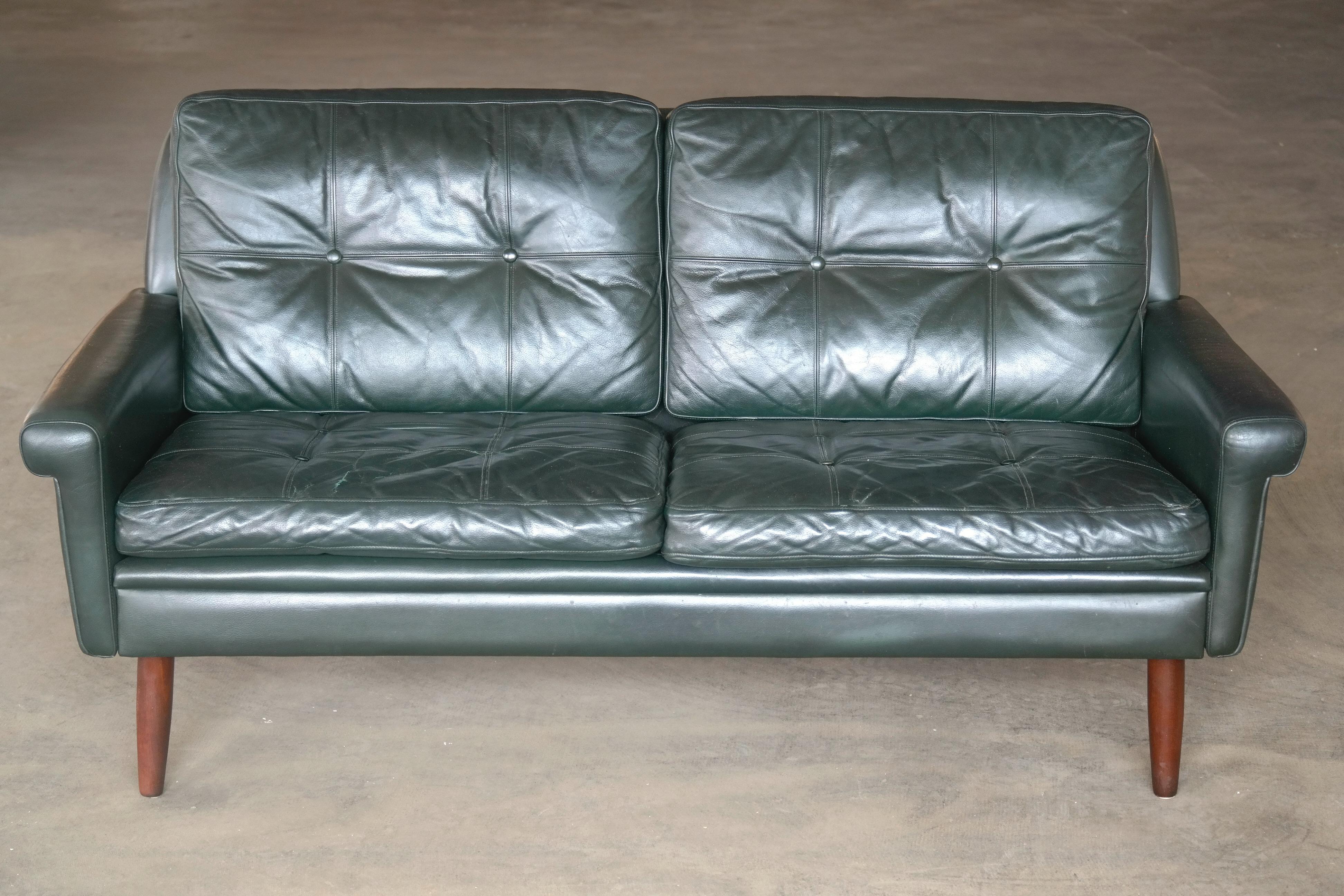 Mid-Century Modern Sven Skipper Danish 1960s Two-Seat Sofa in Dark Racing Green Leather