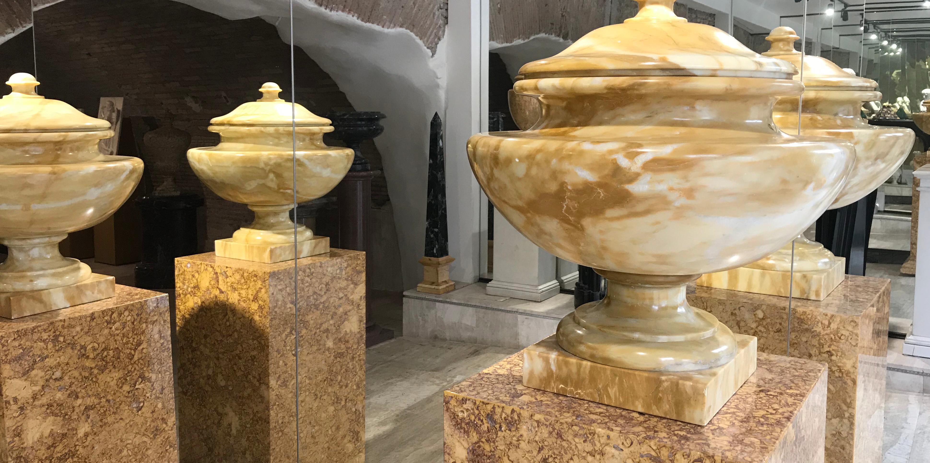Neoclassical Italian Tuscany Marble Siena Yellow Pair of Urns For Sale 1