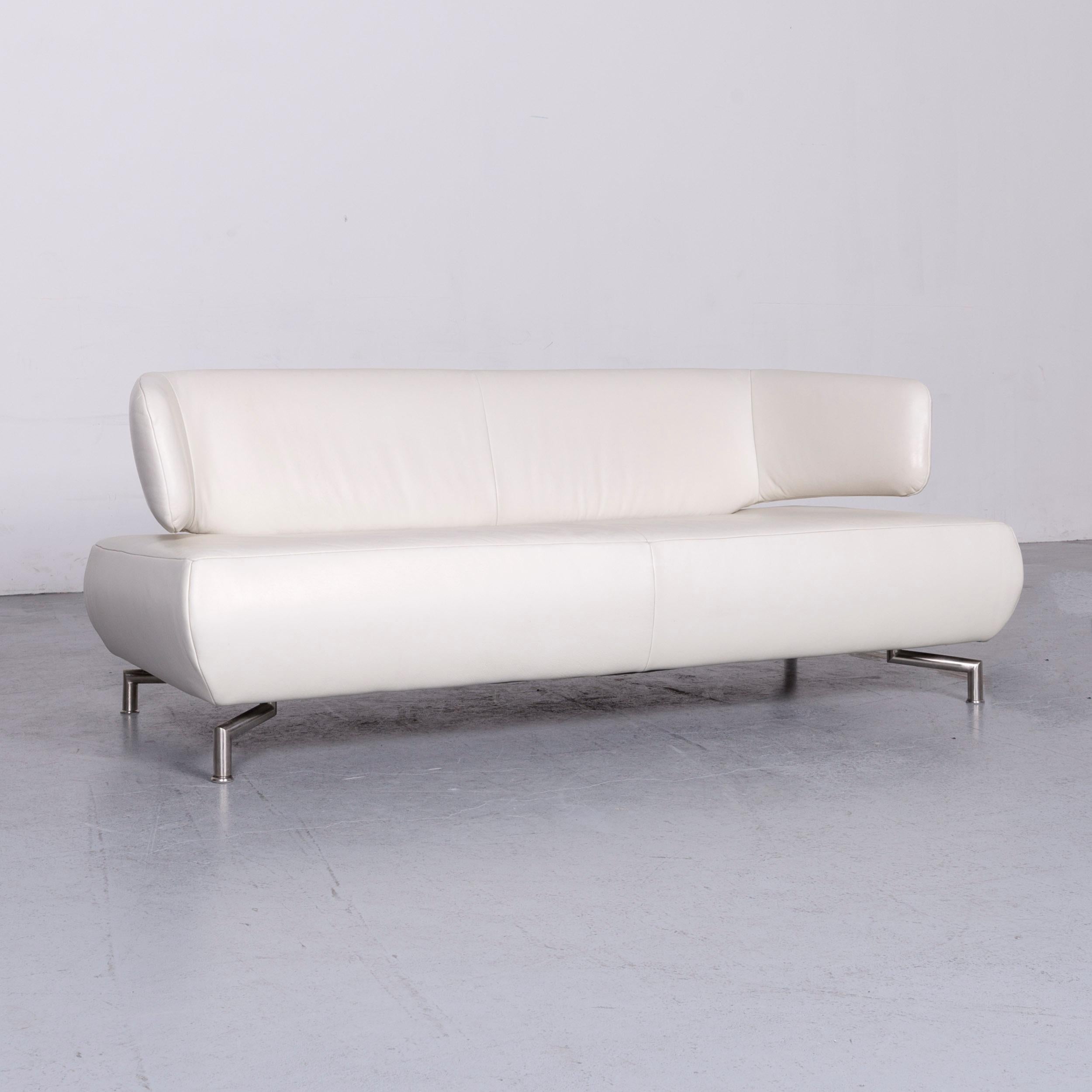 Koinor Designer Two-Seat Sofa White Leather Couch with Pillow In Good Condition In Cologne, DE